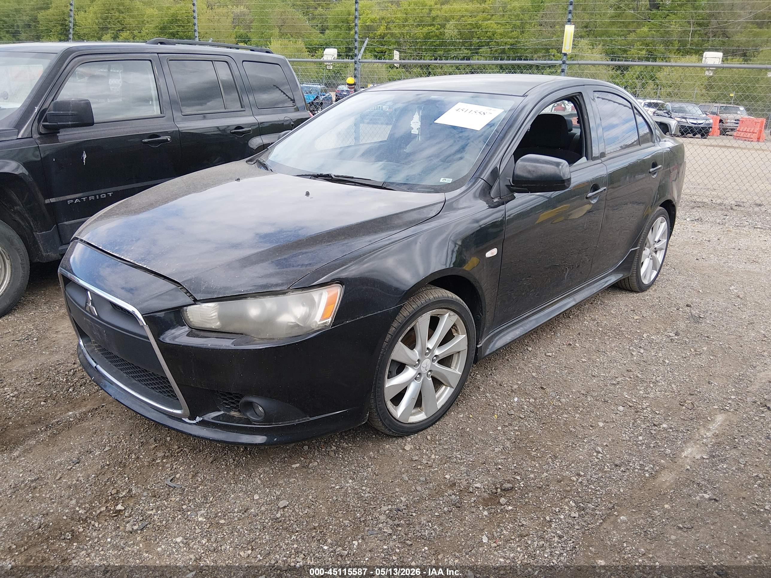 MITSUBISHI LANCER image 2