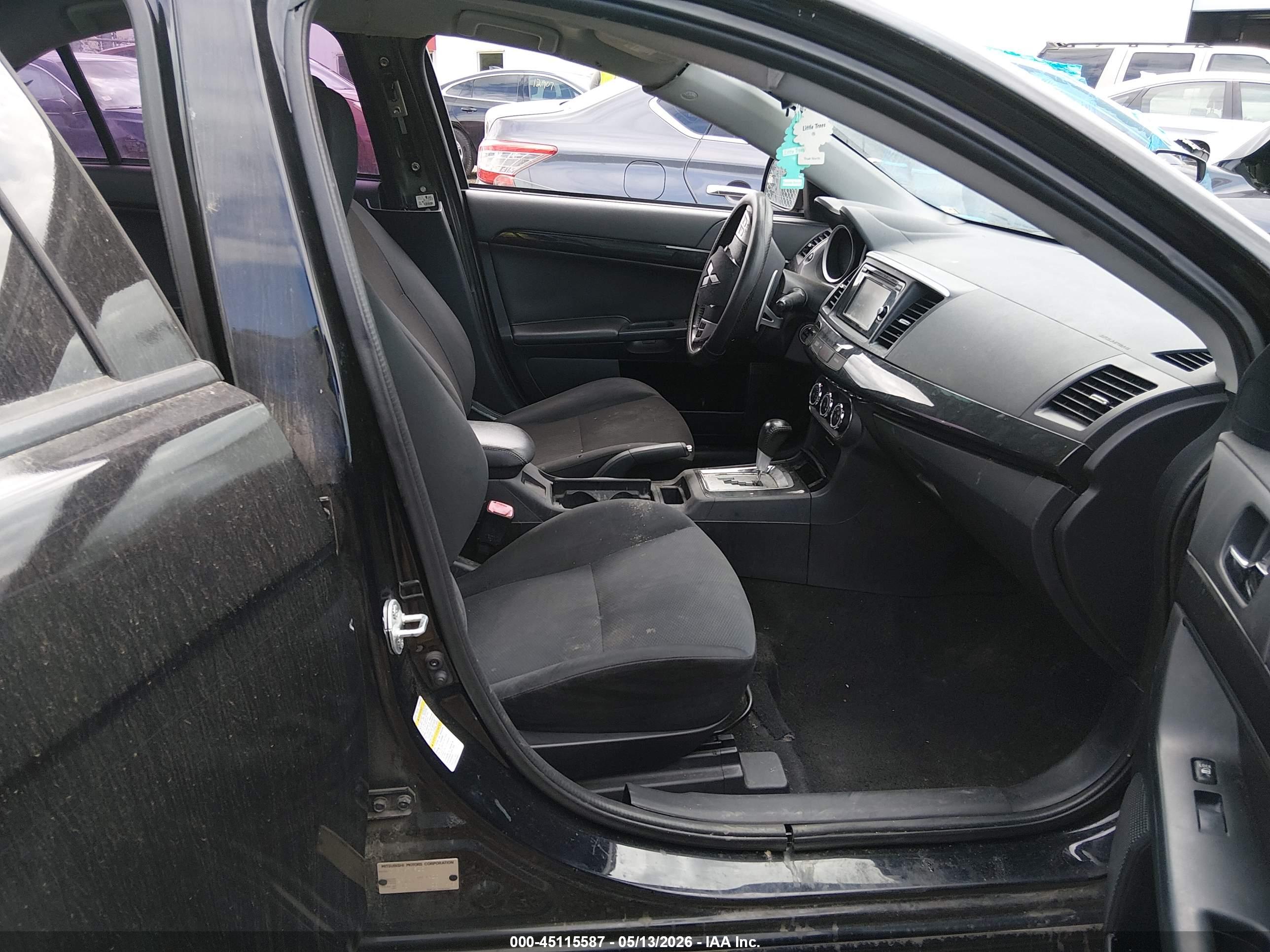 MITSUBISHI LANCER image 5