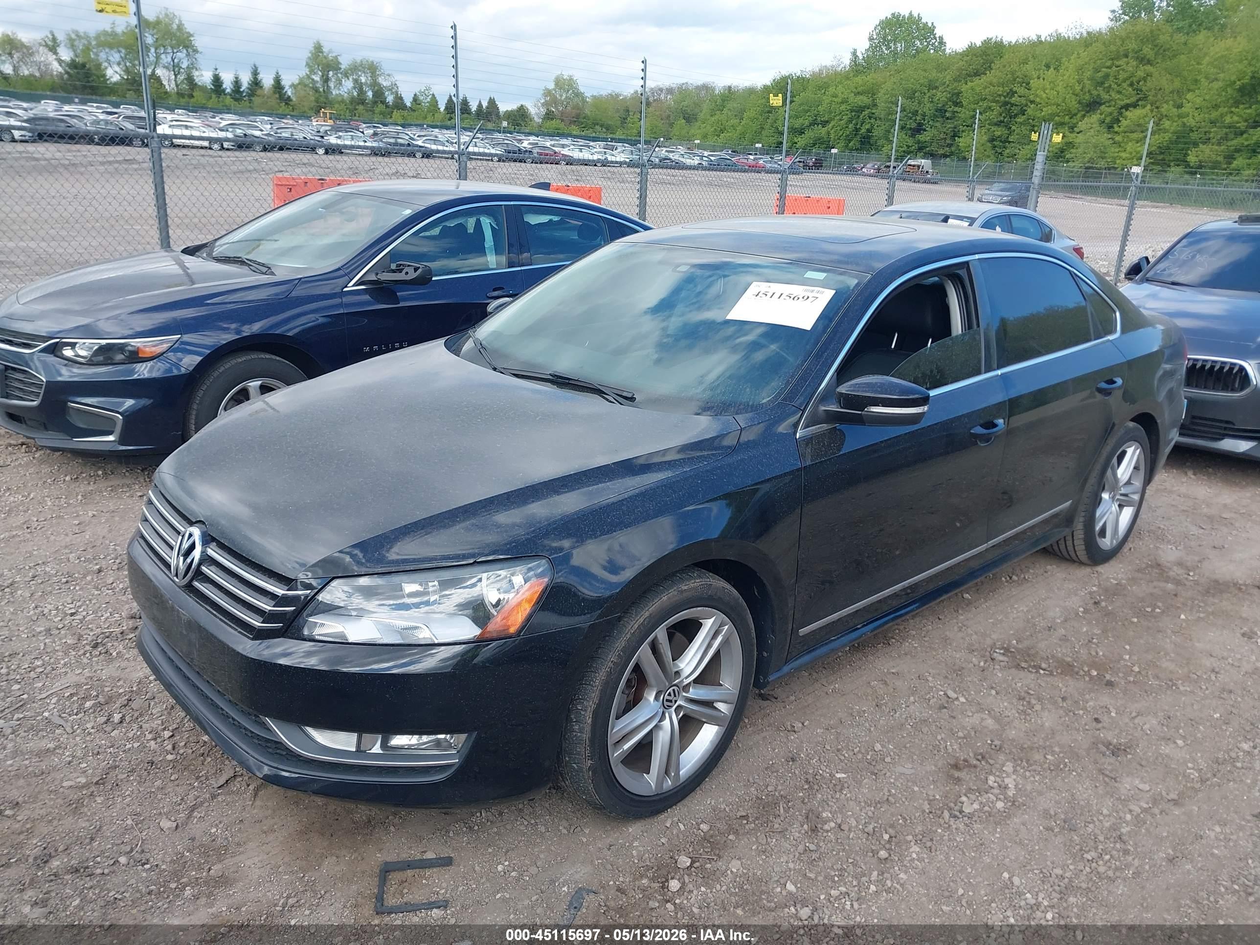 VOLKSWAGEN PASSAT image 2