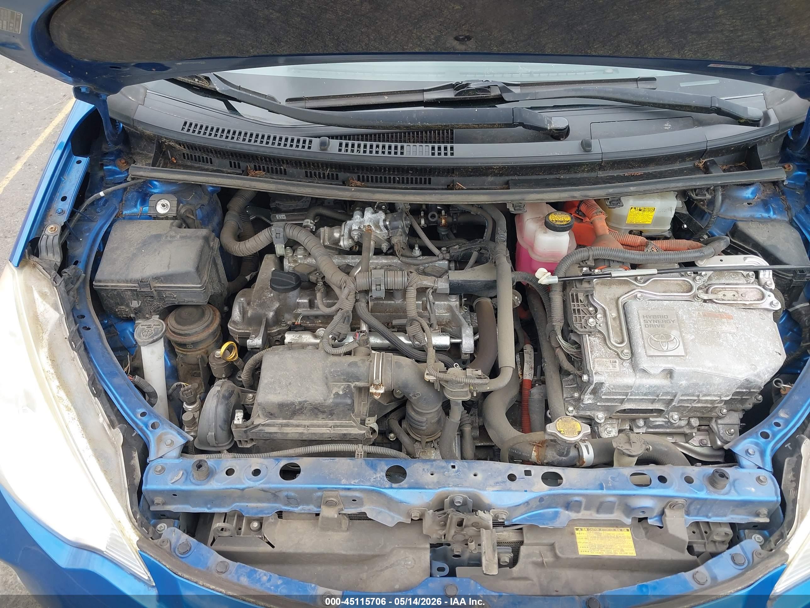 TOYOTA PRIUS image 10