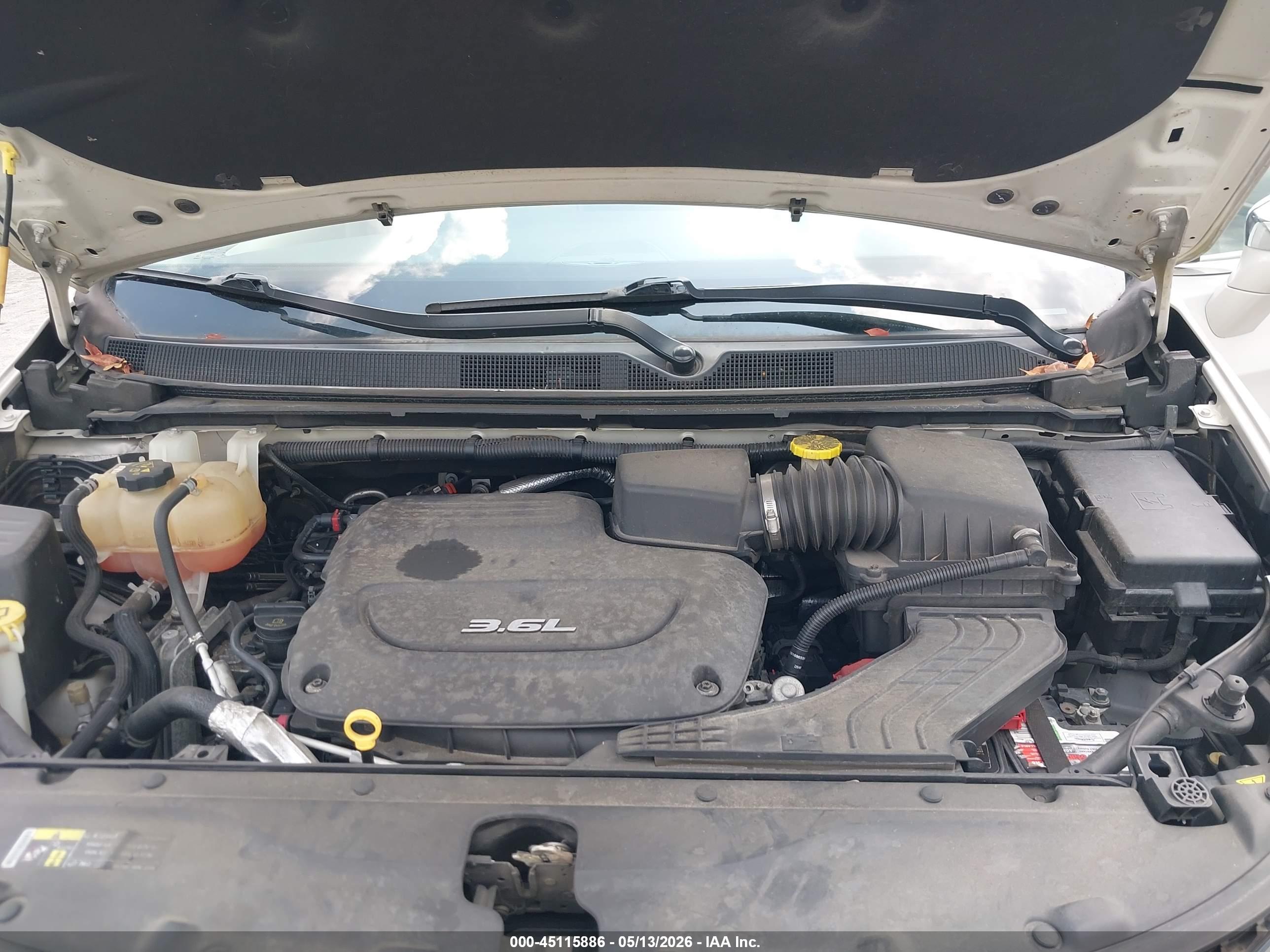 CHRYSLER PACIFICA image 10