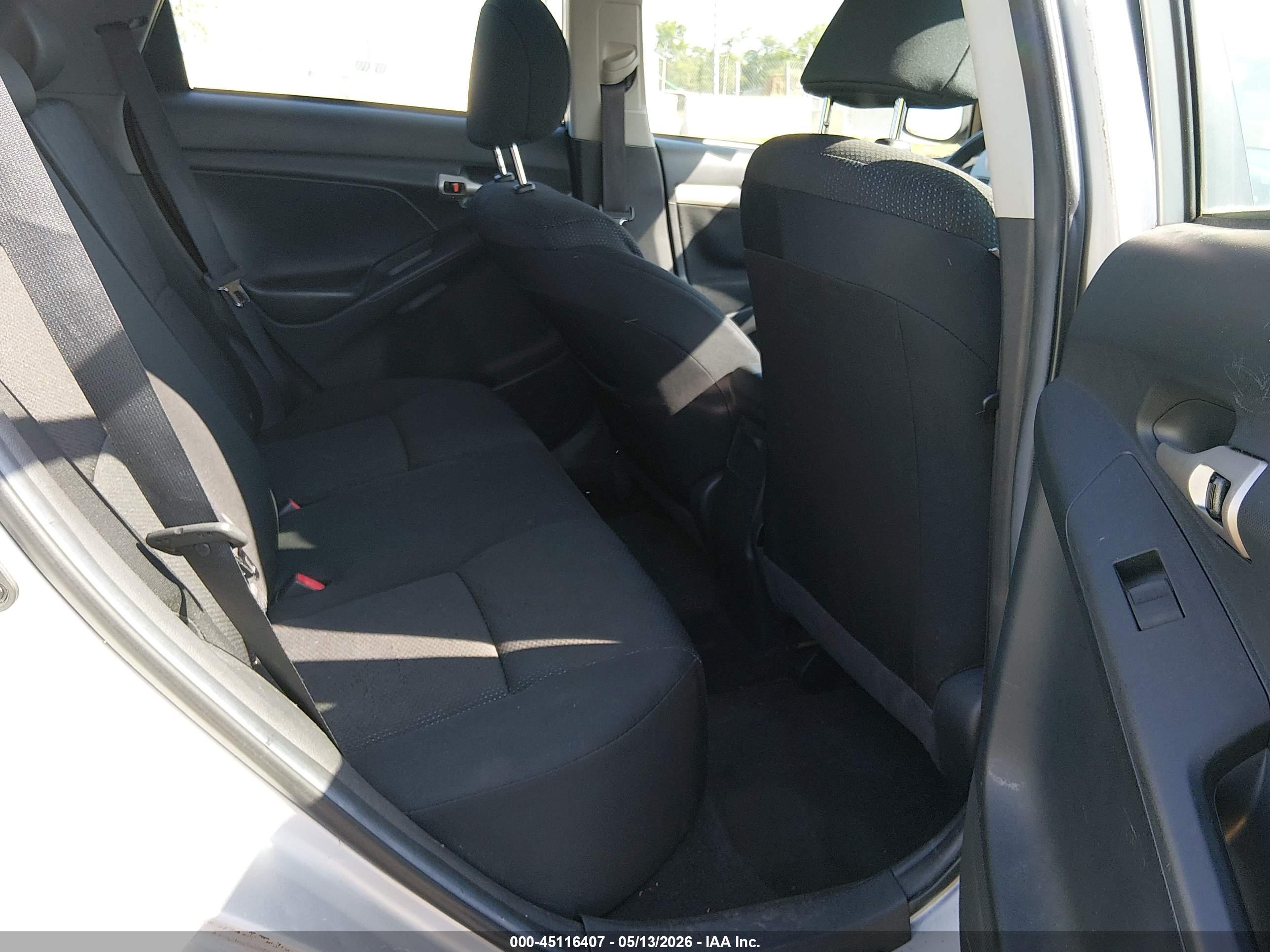 TOYOTA MATRIX image 8