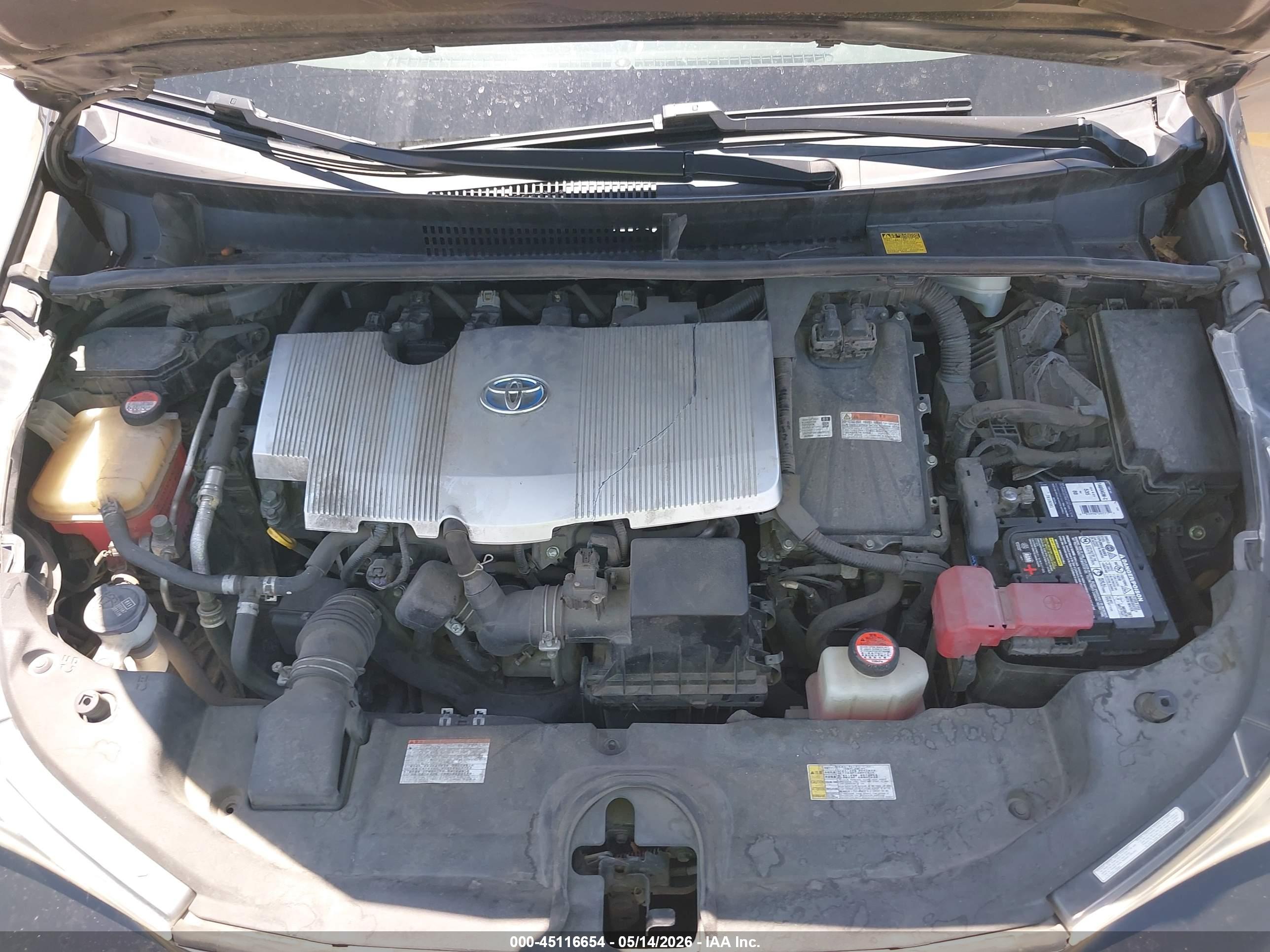 TOYOTA PRIUS image 10