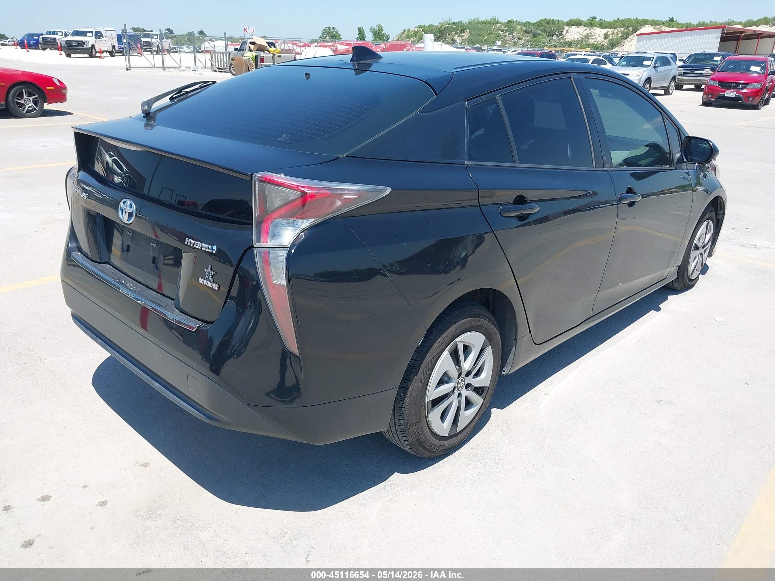 TOYOTA PRIUS image 4