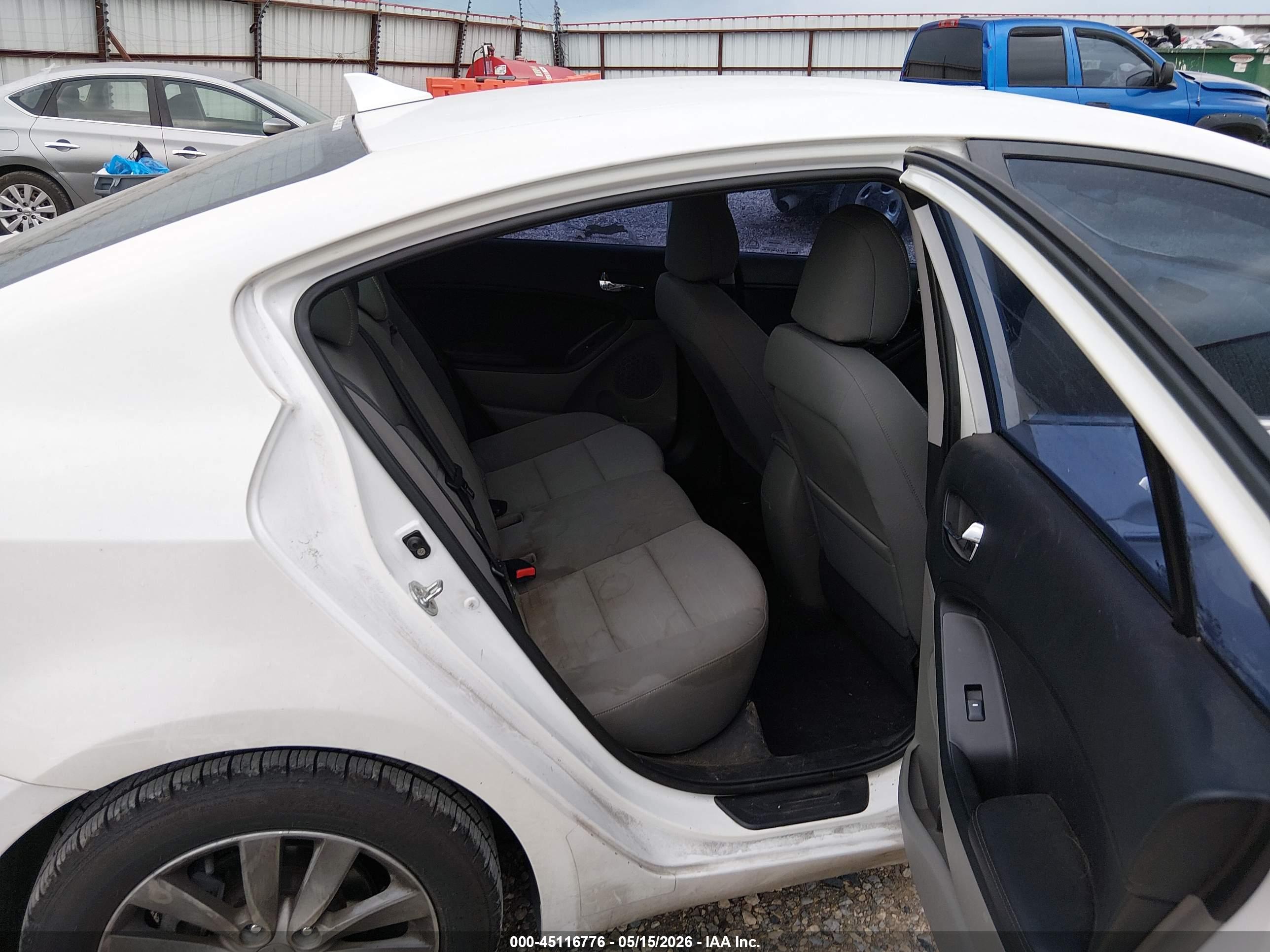 KIA FORTE image 8