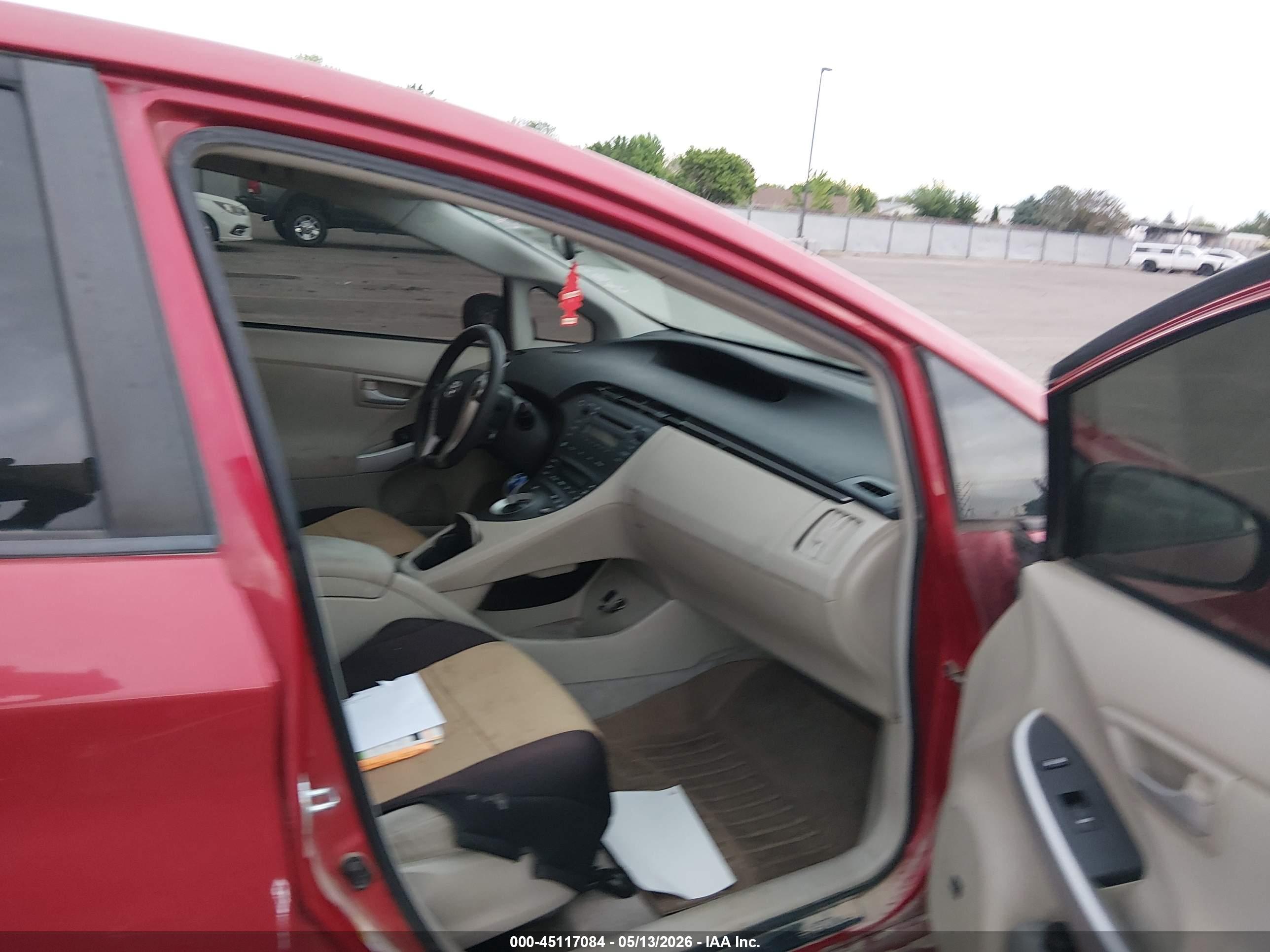 TOYOTA PRIUS image 5