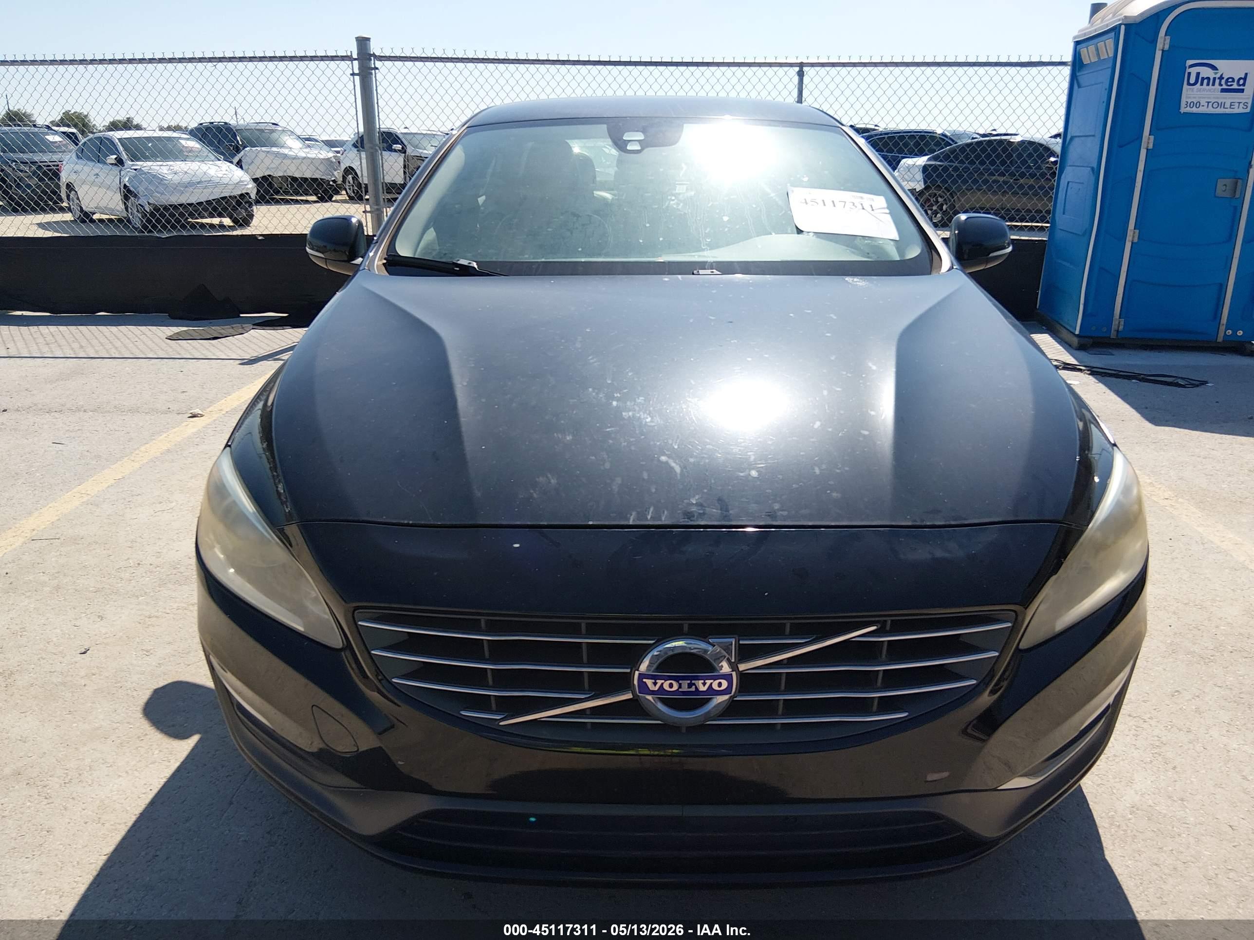 VOLVO S60 image 6