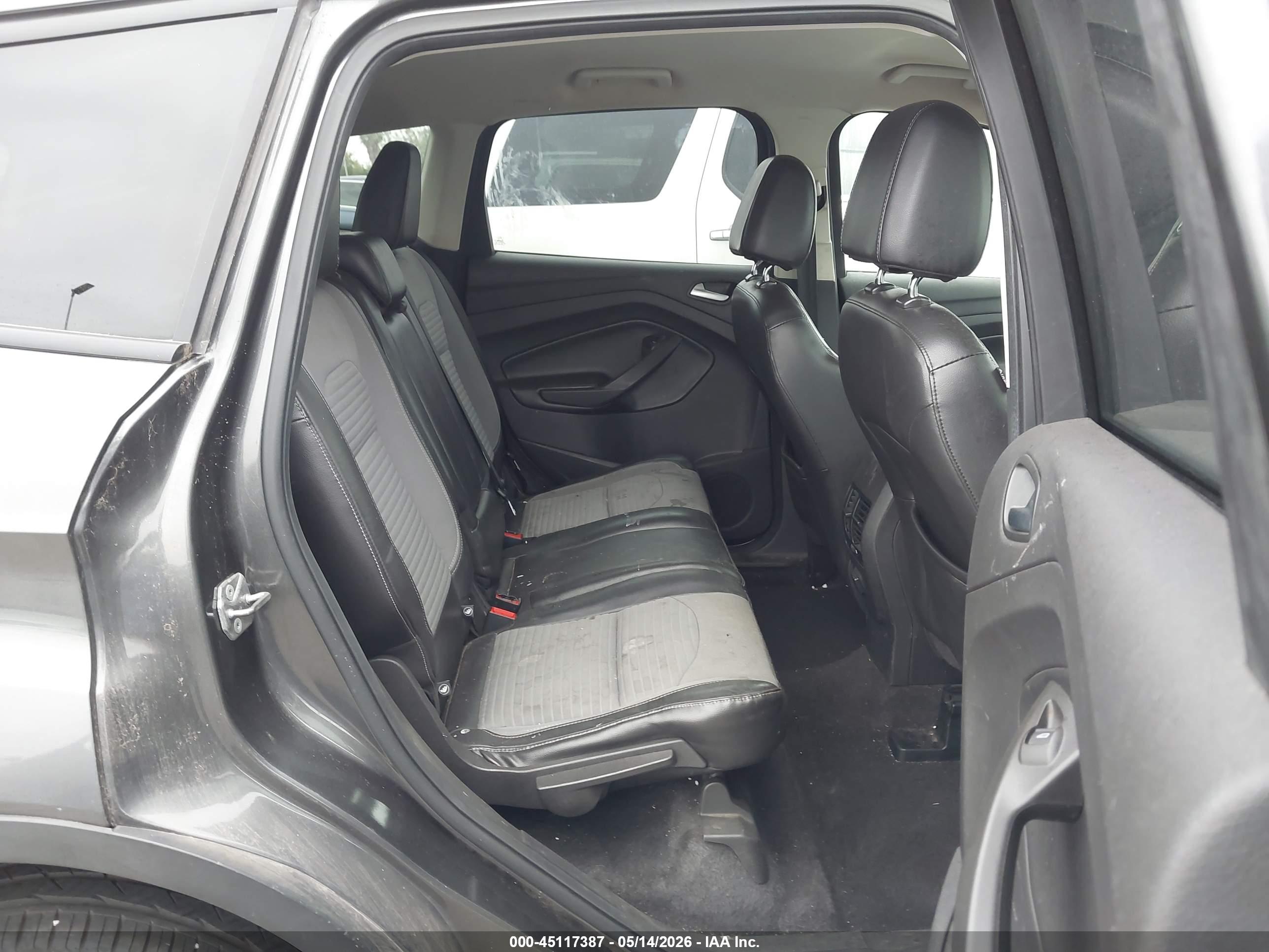 FORD ESCAPE image 8