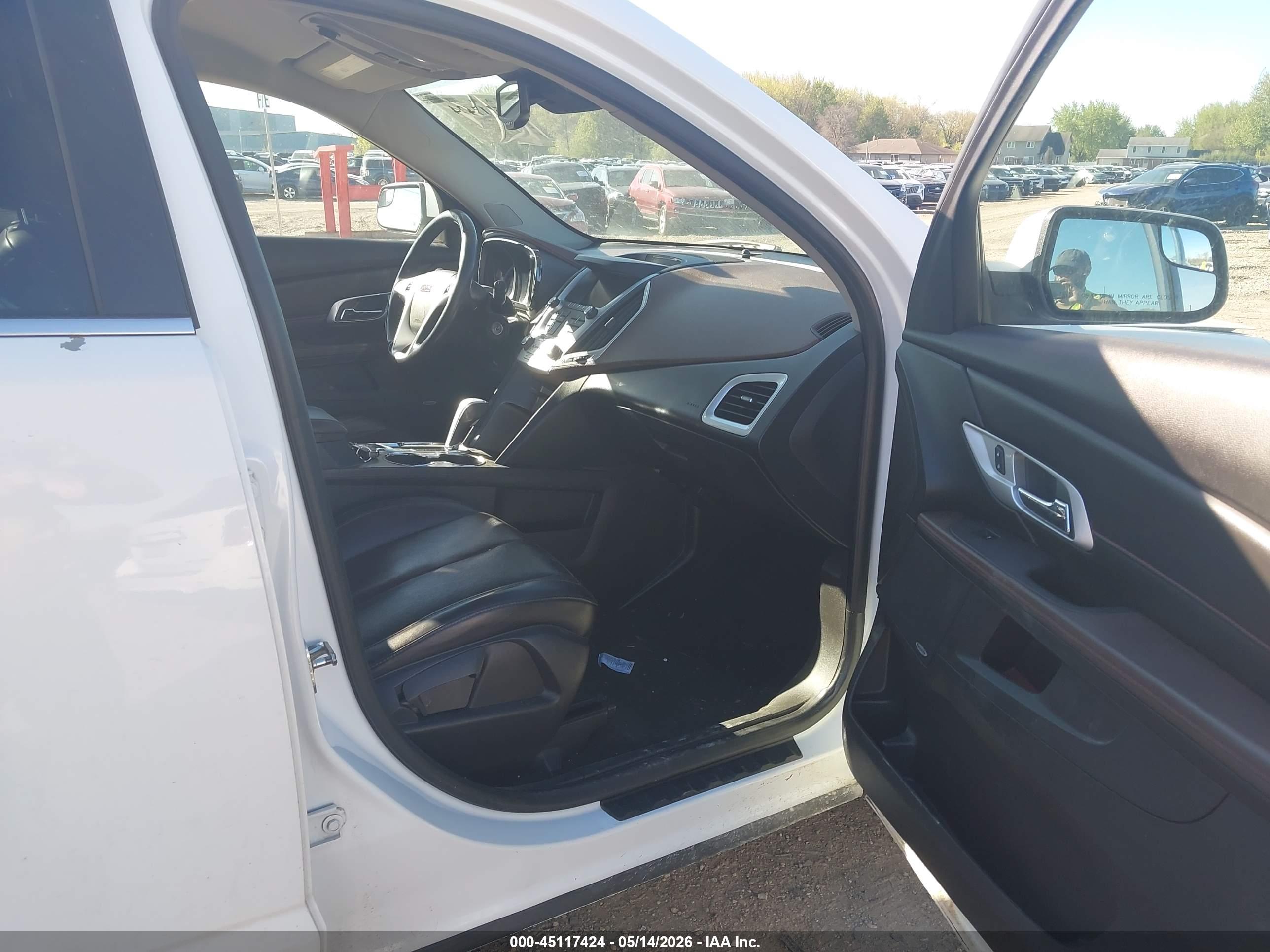 GMC TERRAIN image 5