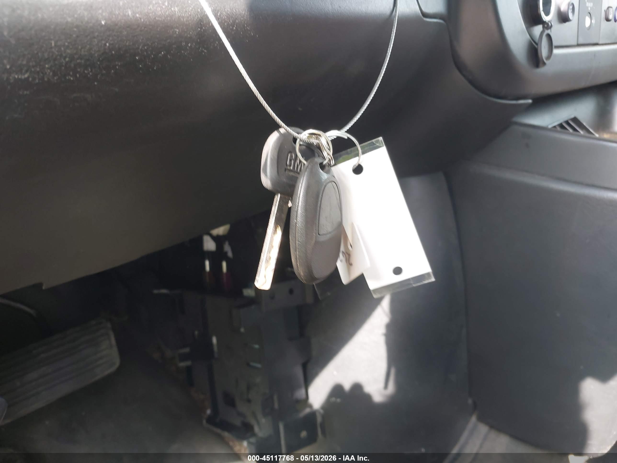 GMC SAVANA image 11