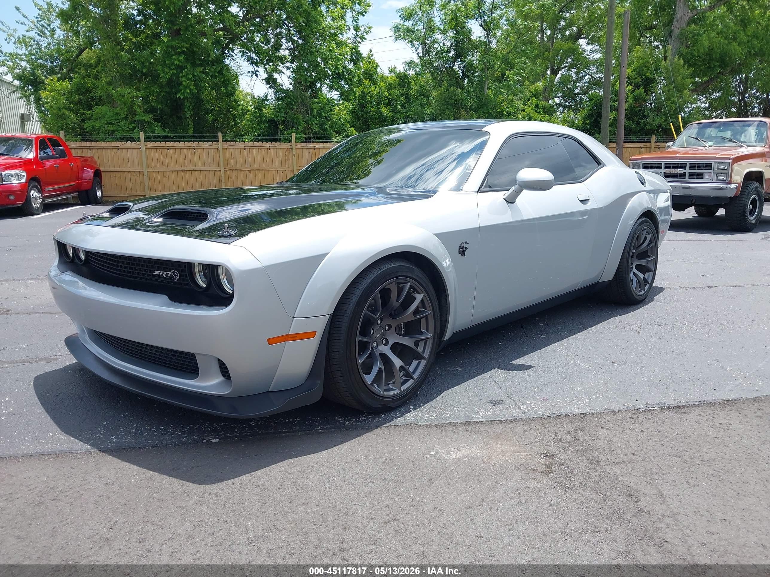 DODGE CHALLENGER image 2