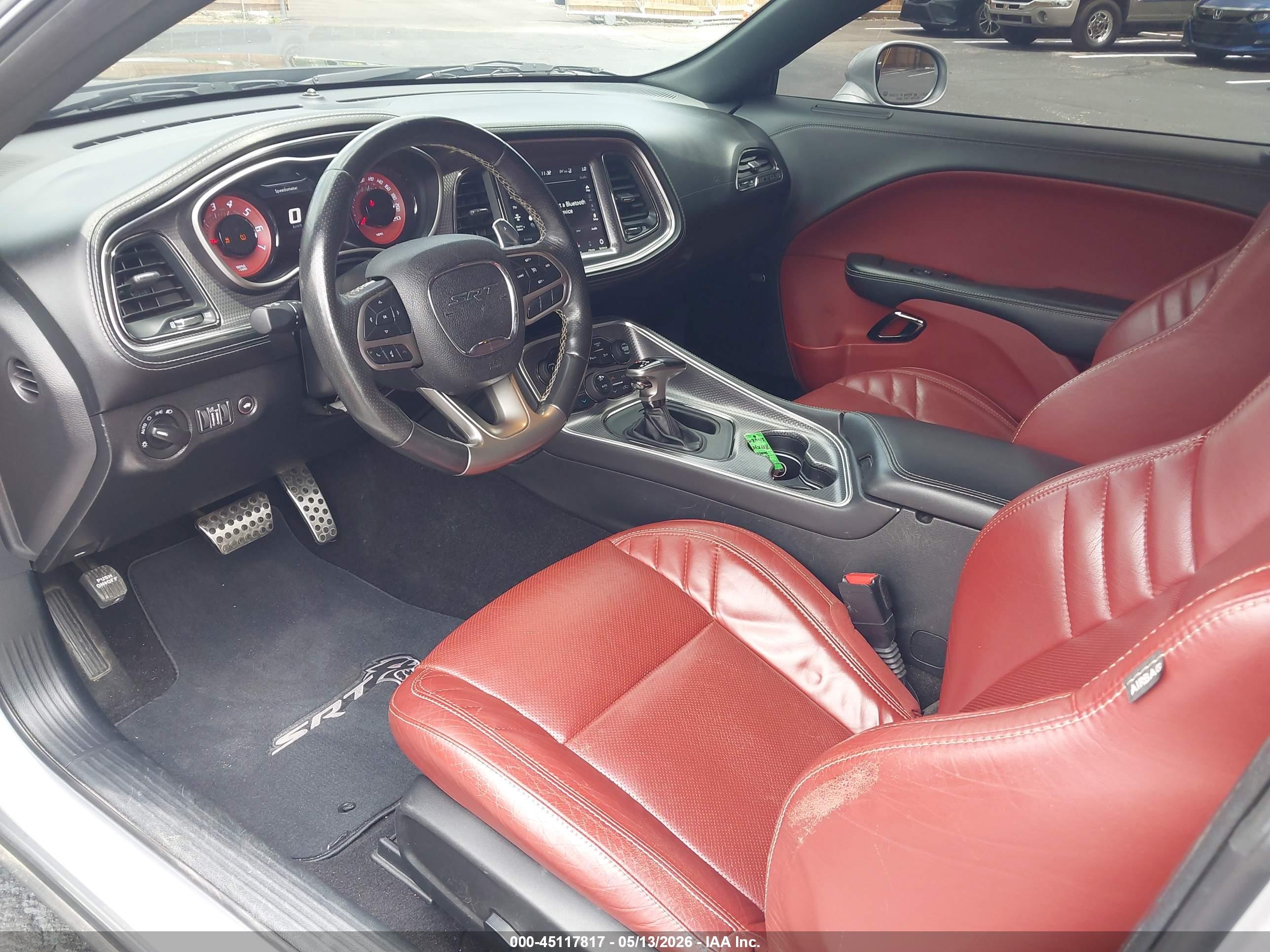 DODGE CHALLENGER image 6
