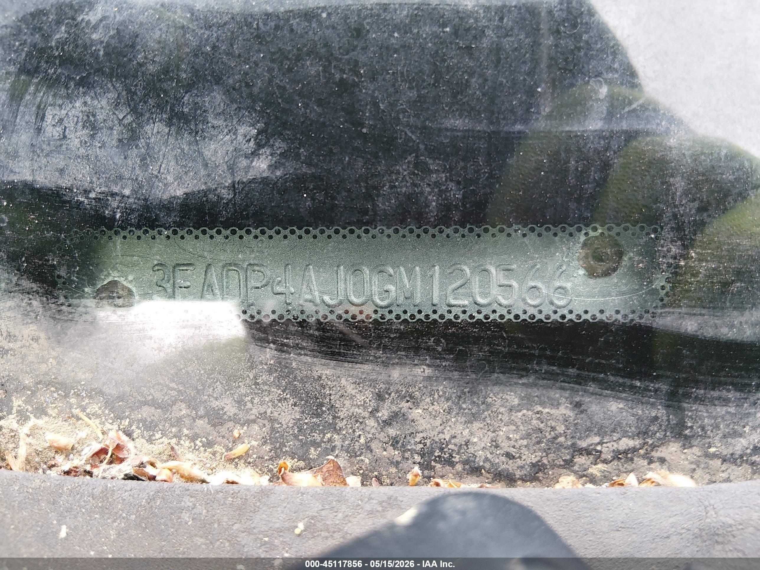 FORD FIESTA image 9