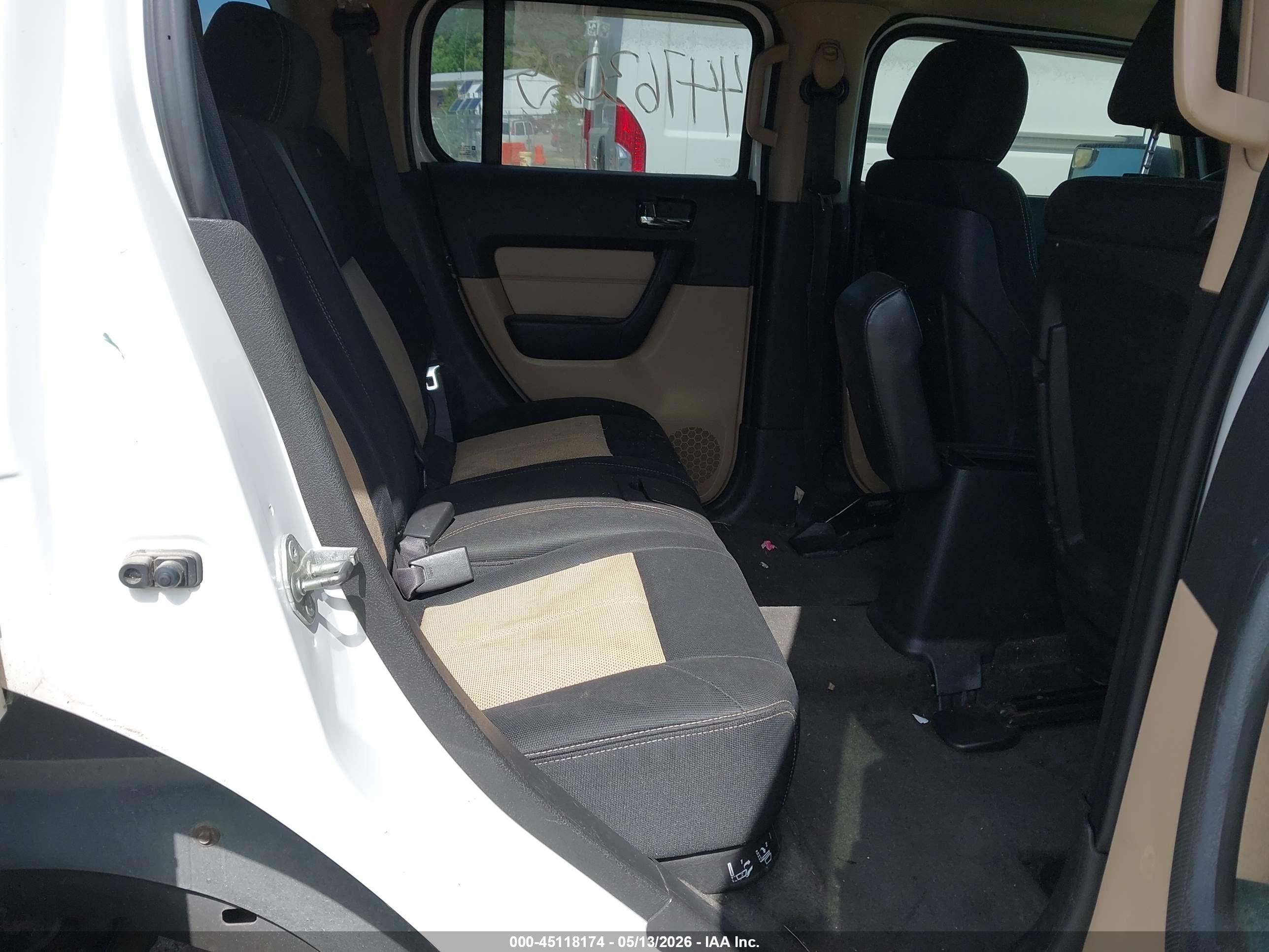 HUMMER H3 image 8