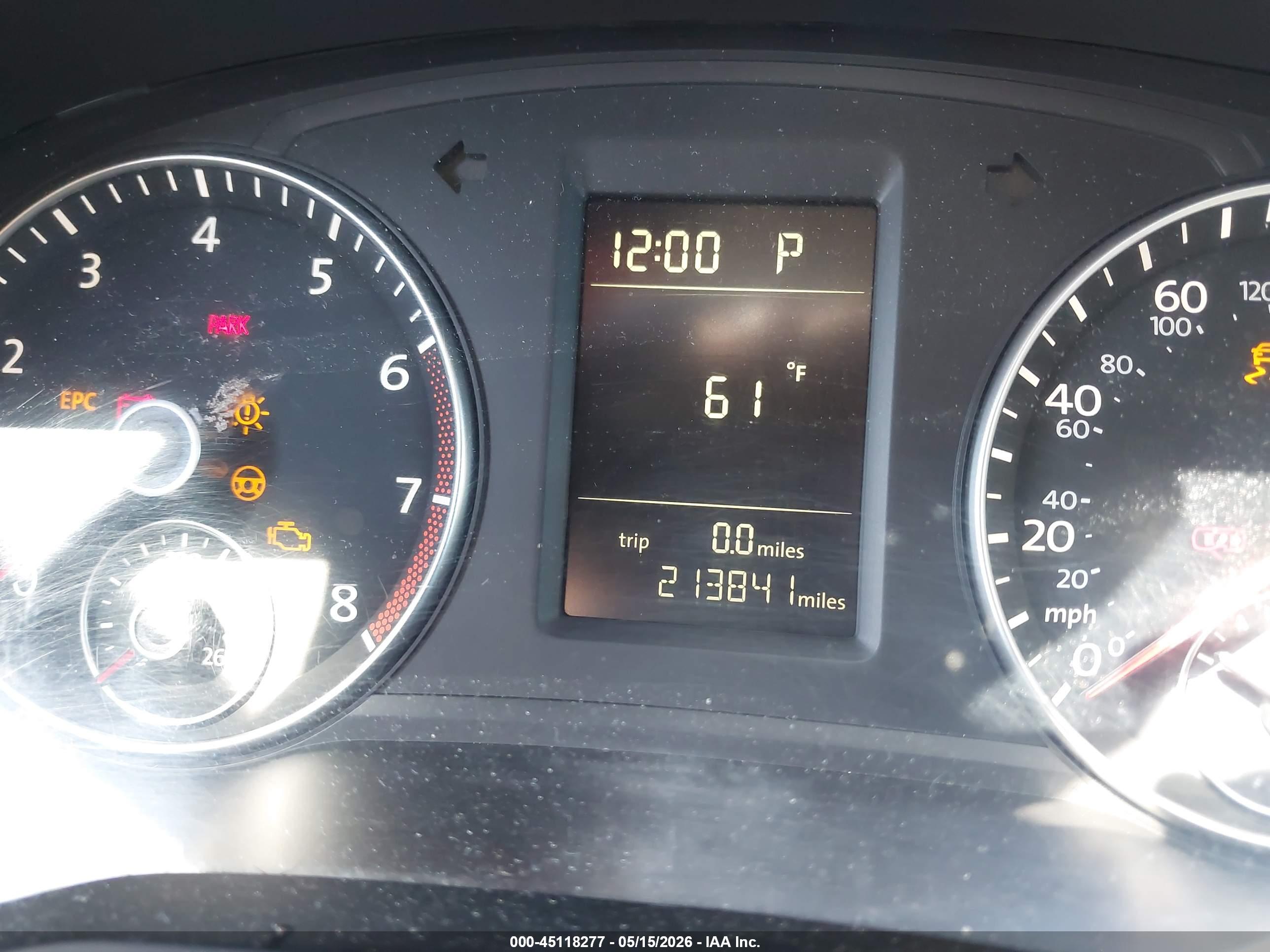 VOLKSWAGEN PASSAT image 7
