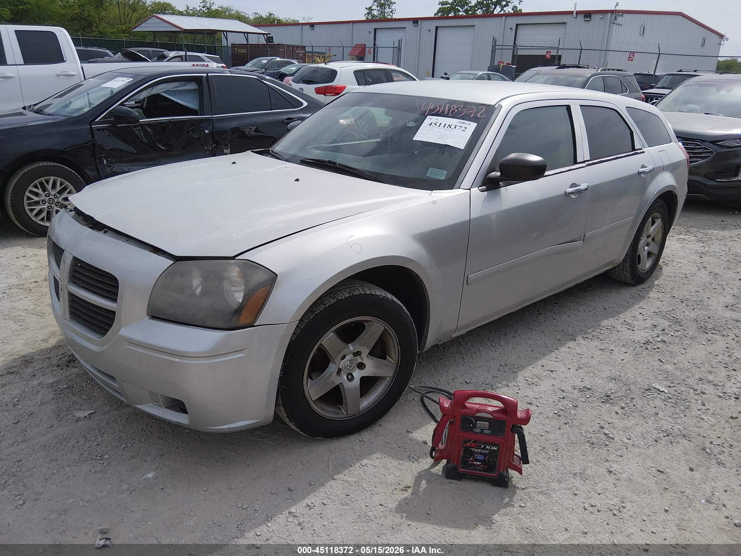 DODGE MAGNUM image 2