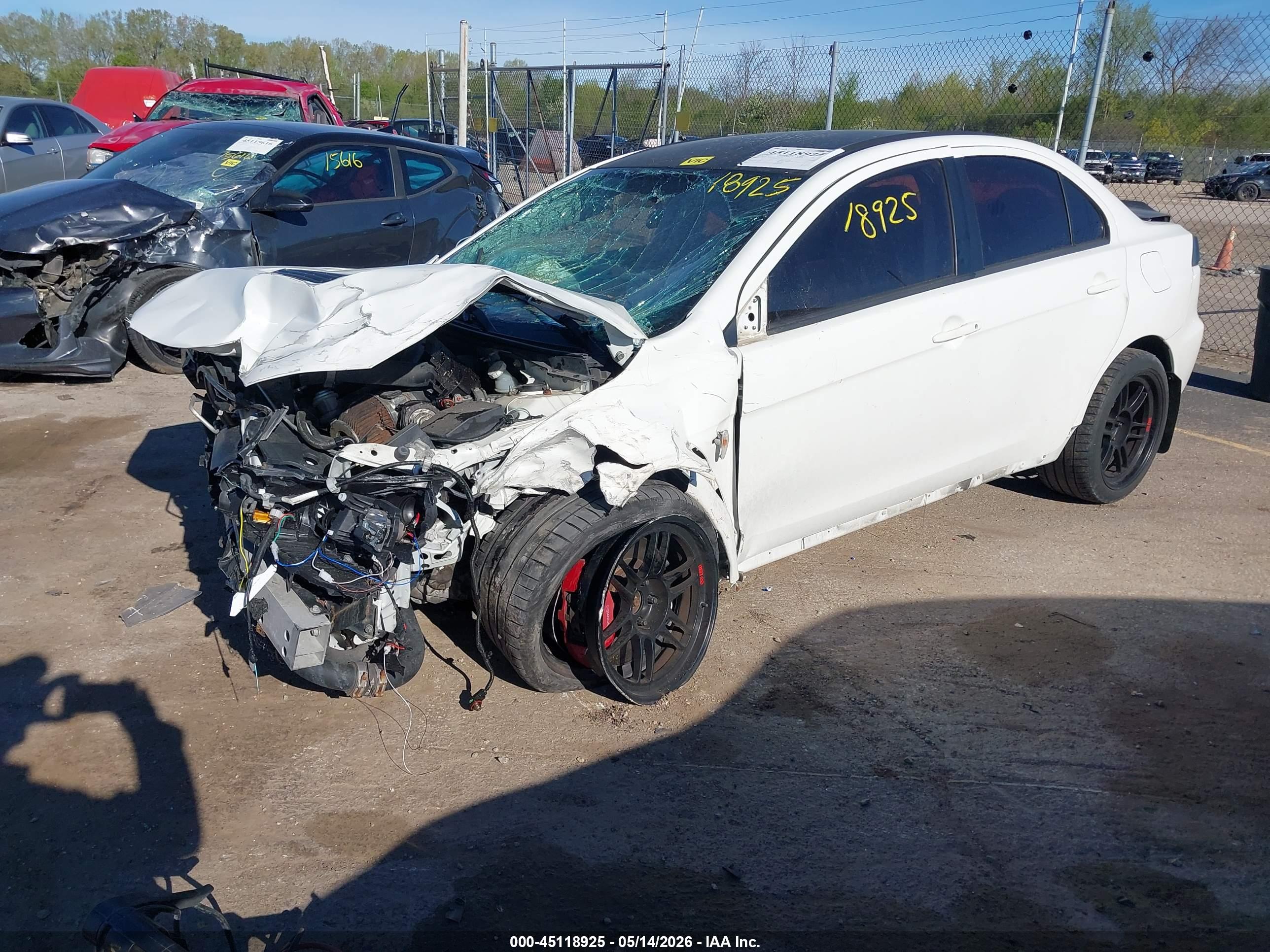 MITSUBISHI LANCER image 2