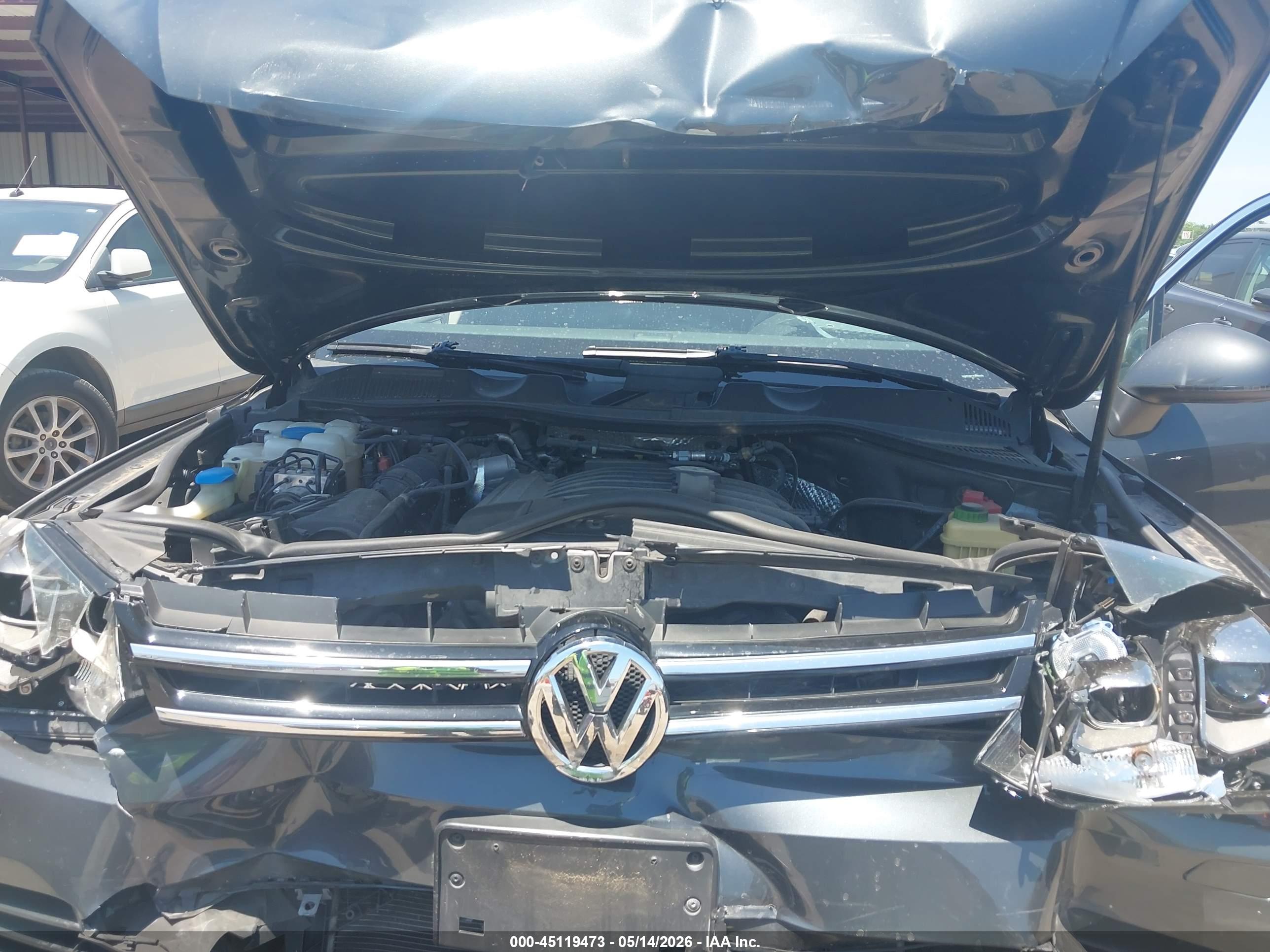 VOLKSWAGEN TOUAREG image 10