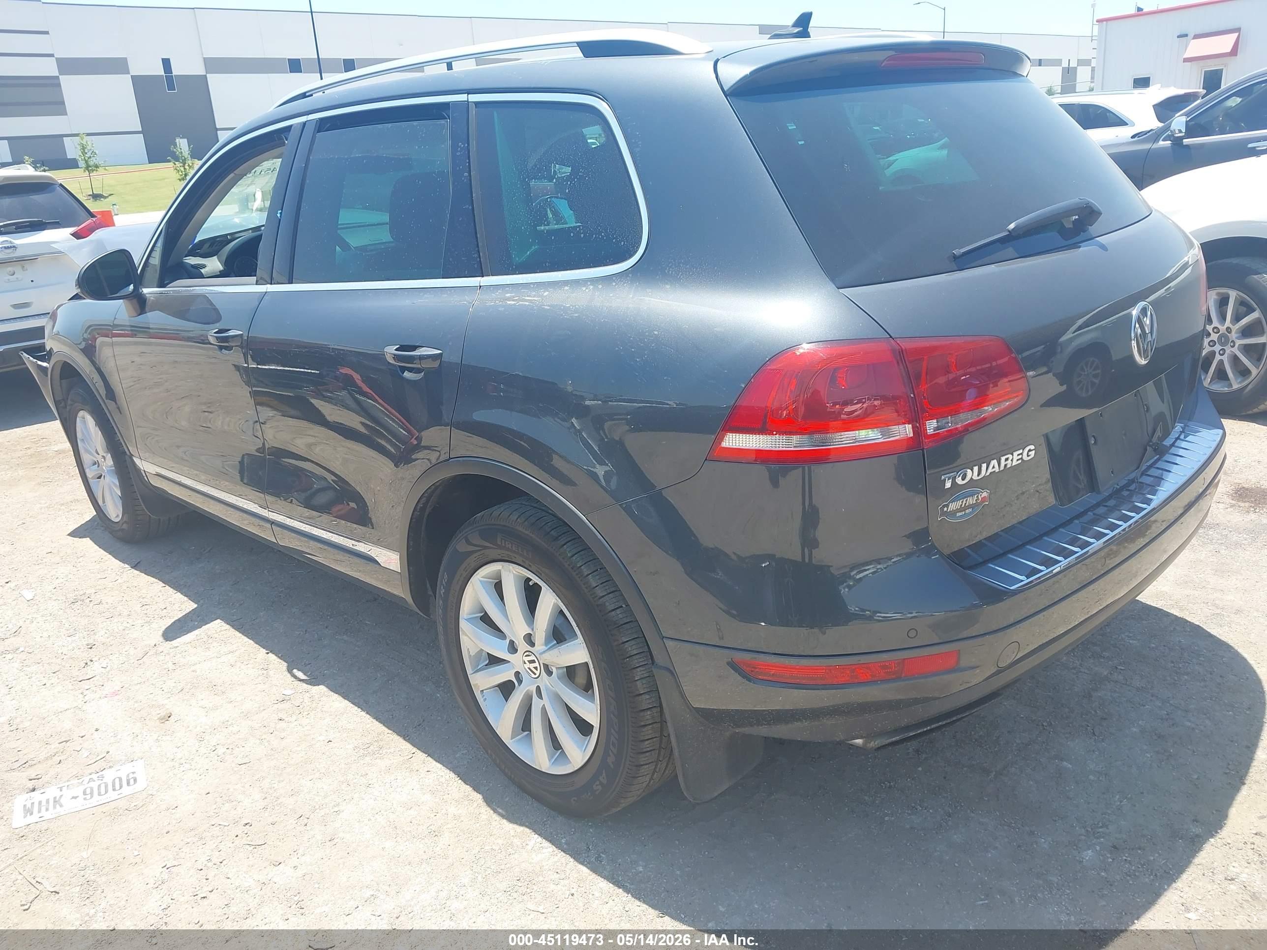 VOLKSWAGEN TOUAREG image 3