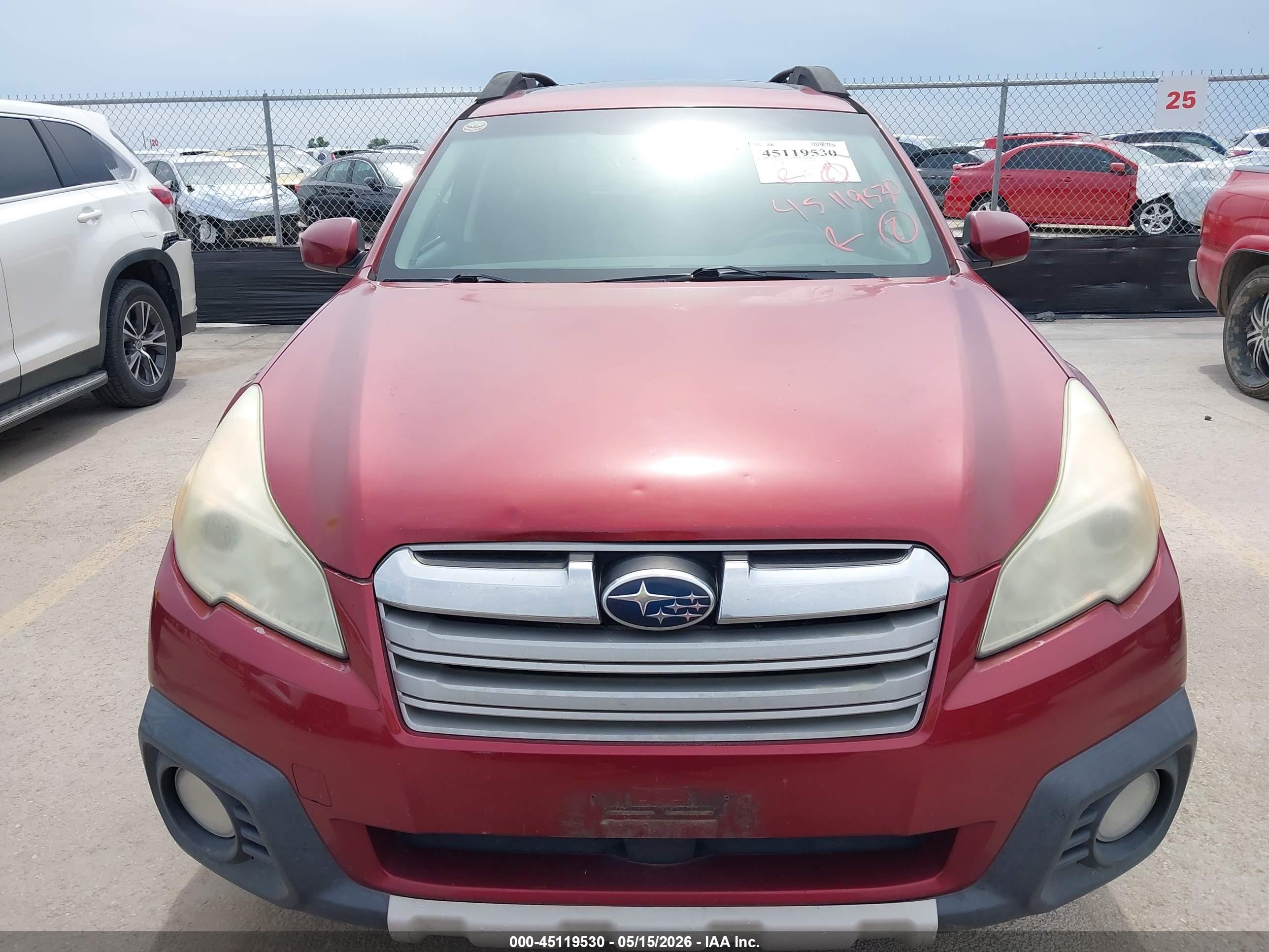 SUBARU OUTBACK image 6