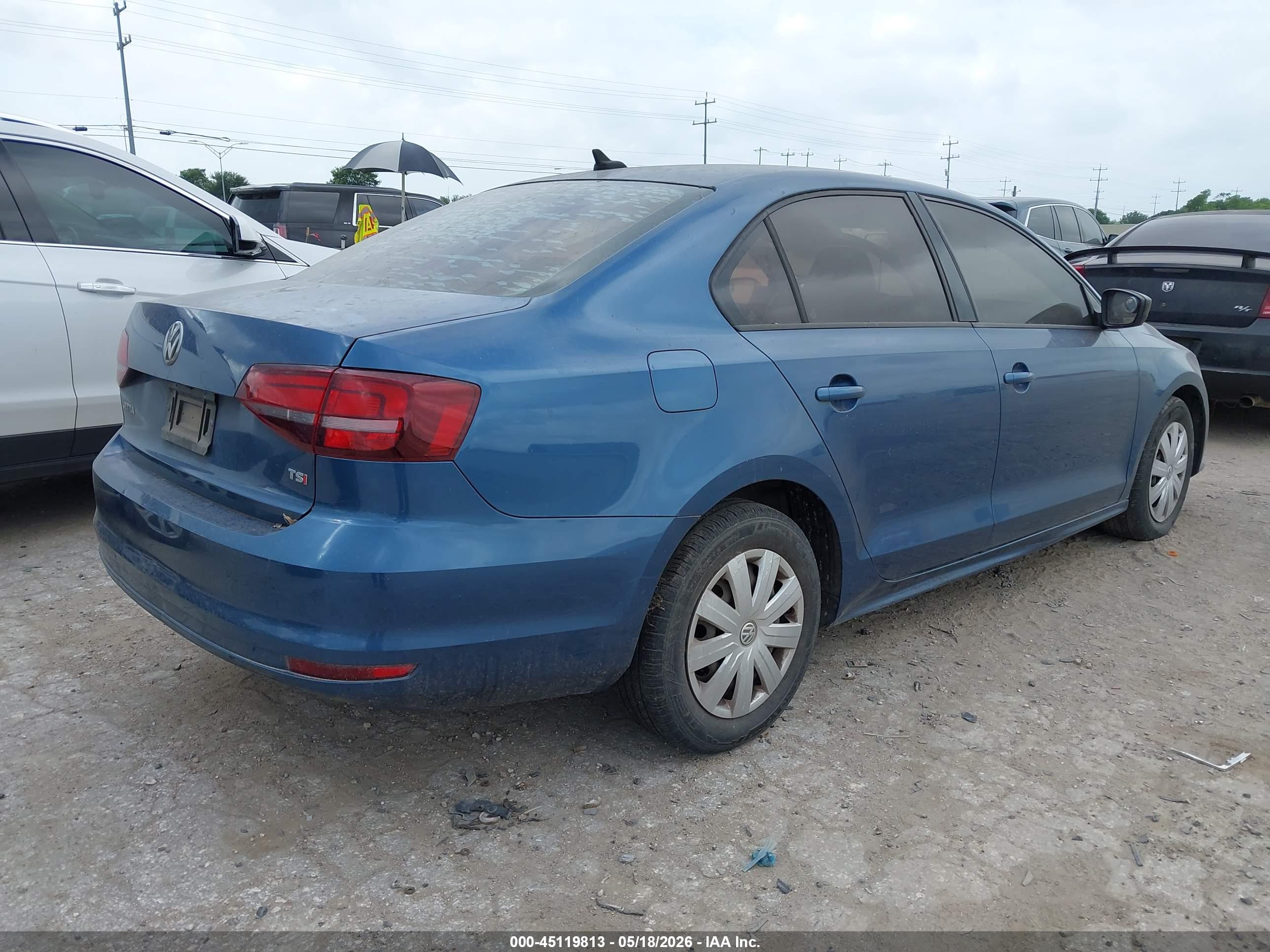 VOLKSWAGEN JETTA image 4