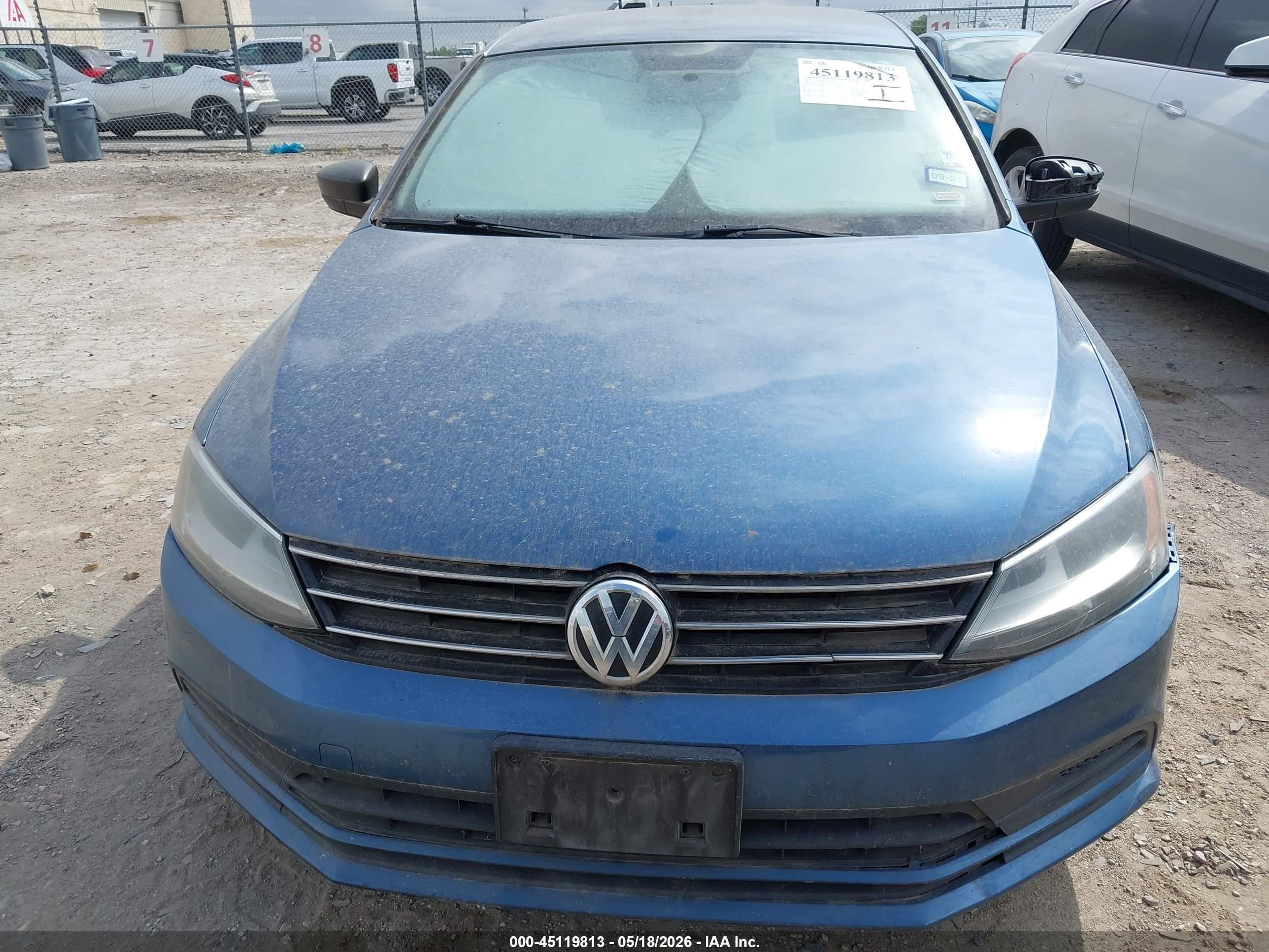 VOLKSWAGEN JETTA image 6