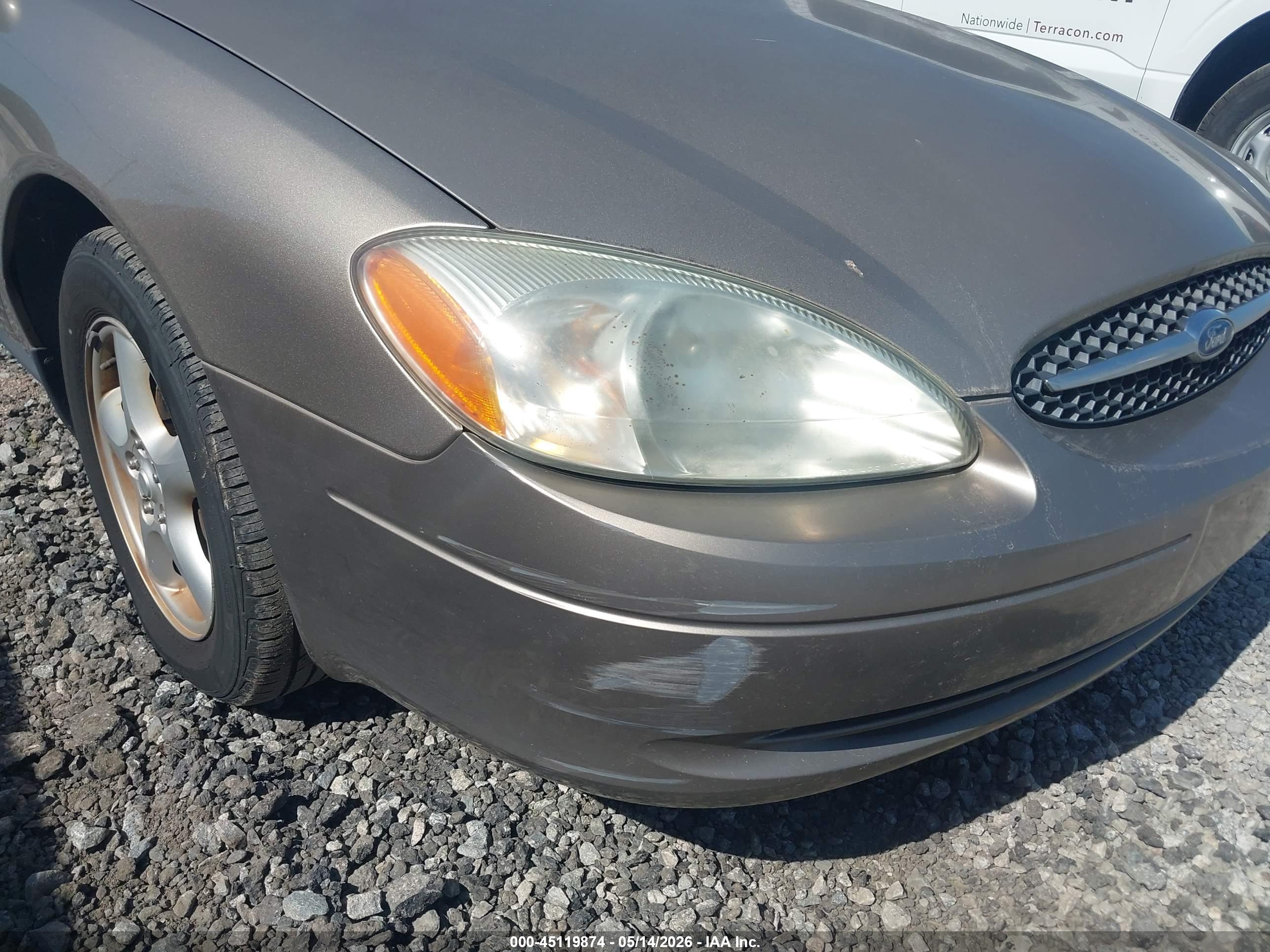 FORD TAURUS image 6