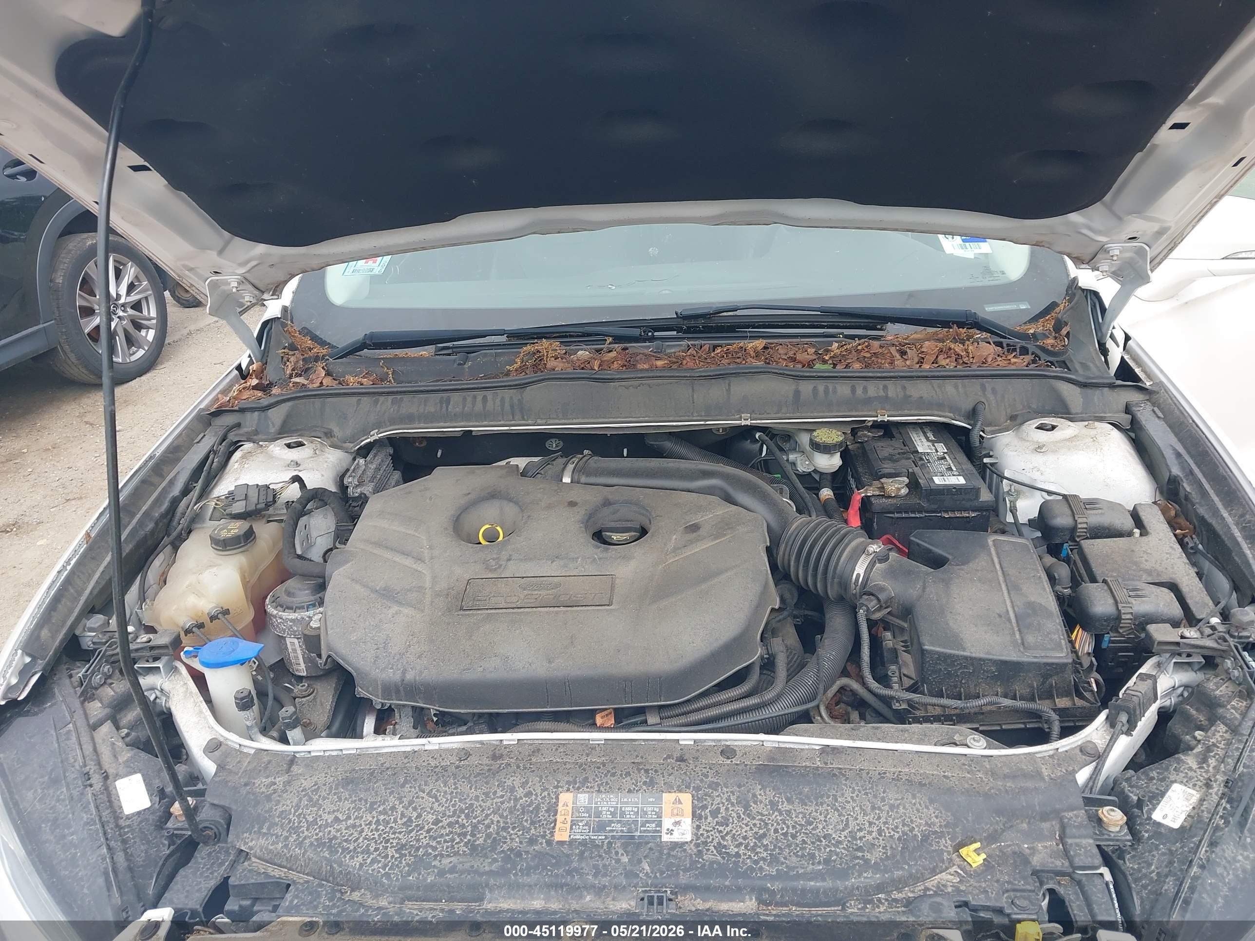 FORD FUSION image 10