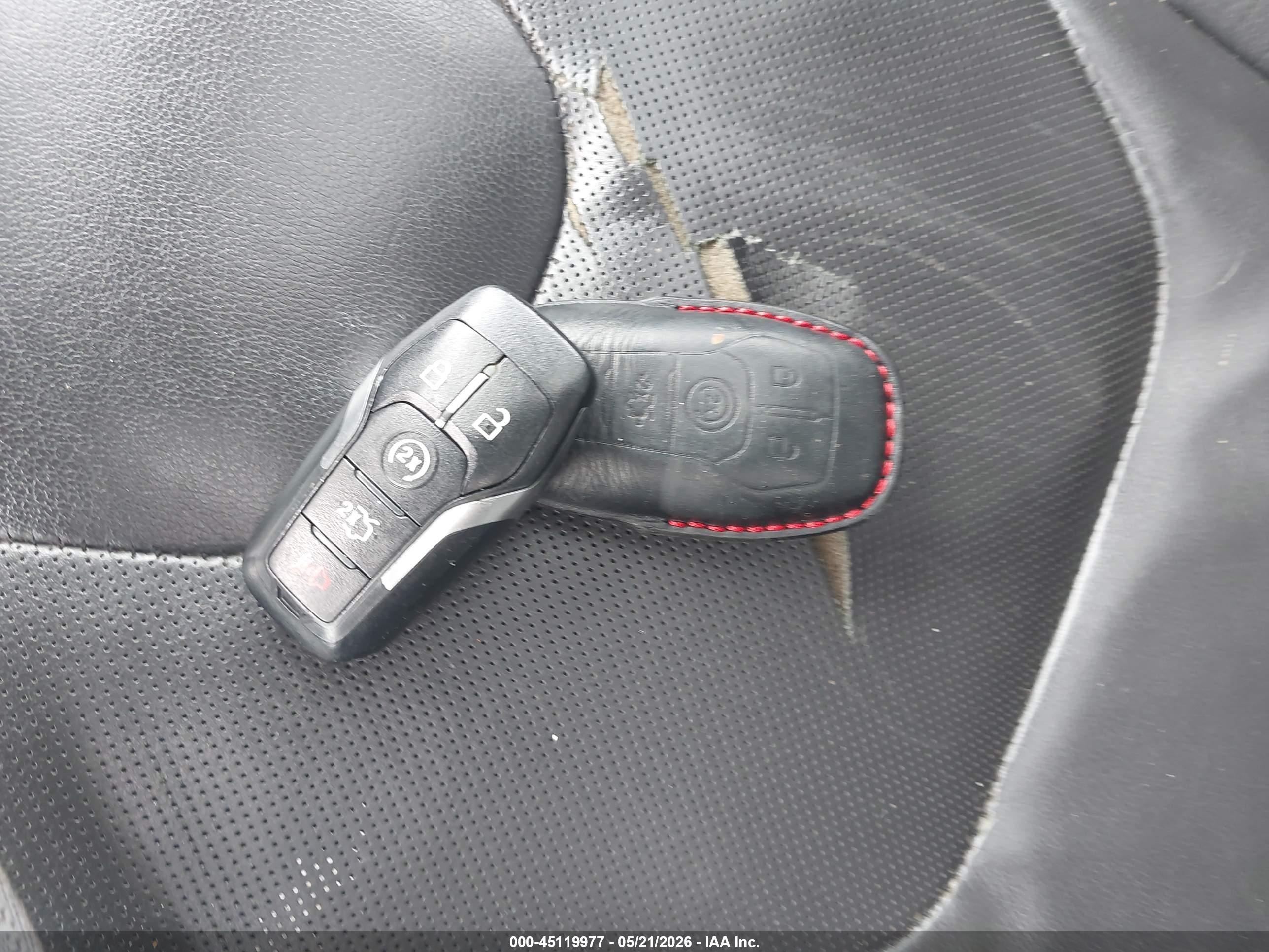 FORD FUSION image 11
