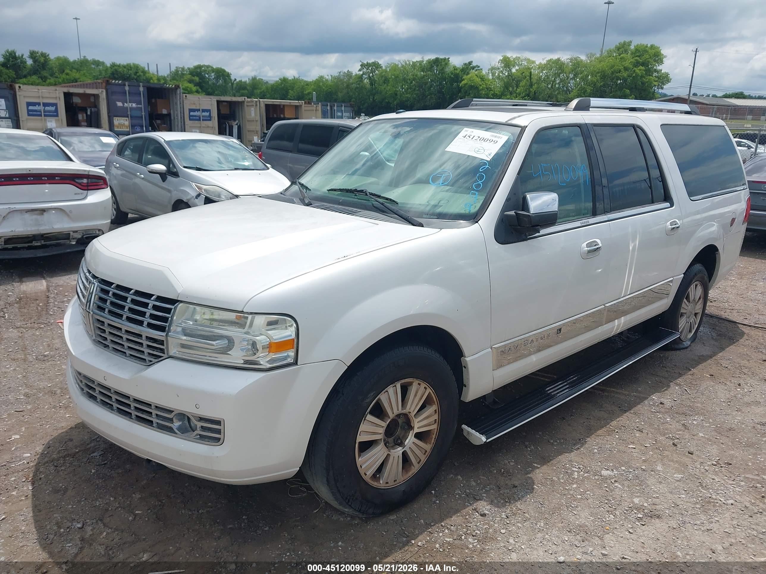 LINCOLN NAVIGATOR image 6