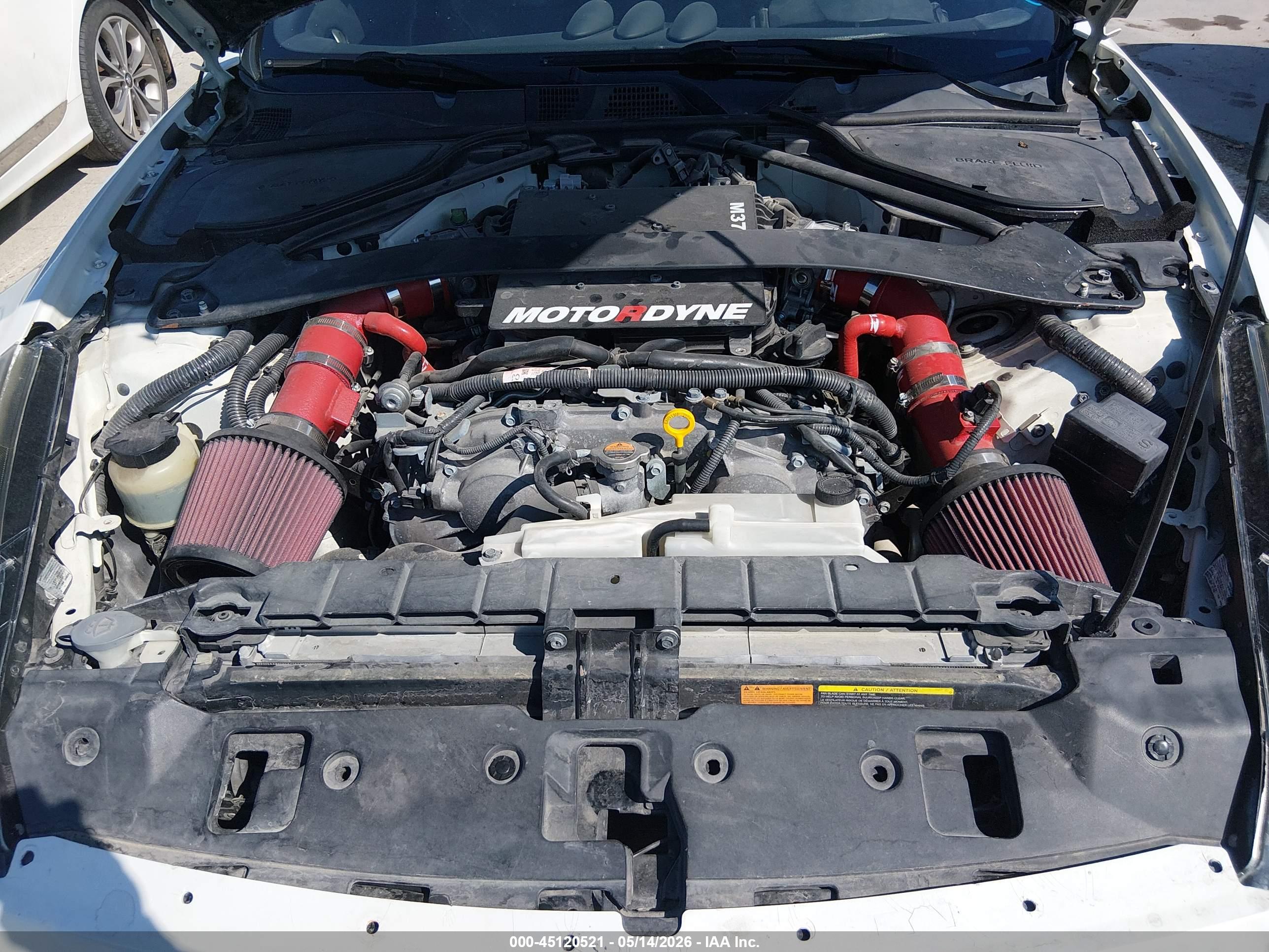 NISSAN 370Z image 10