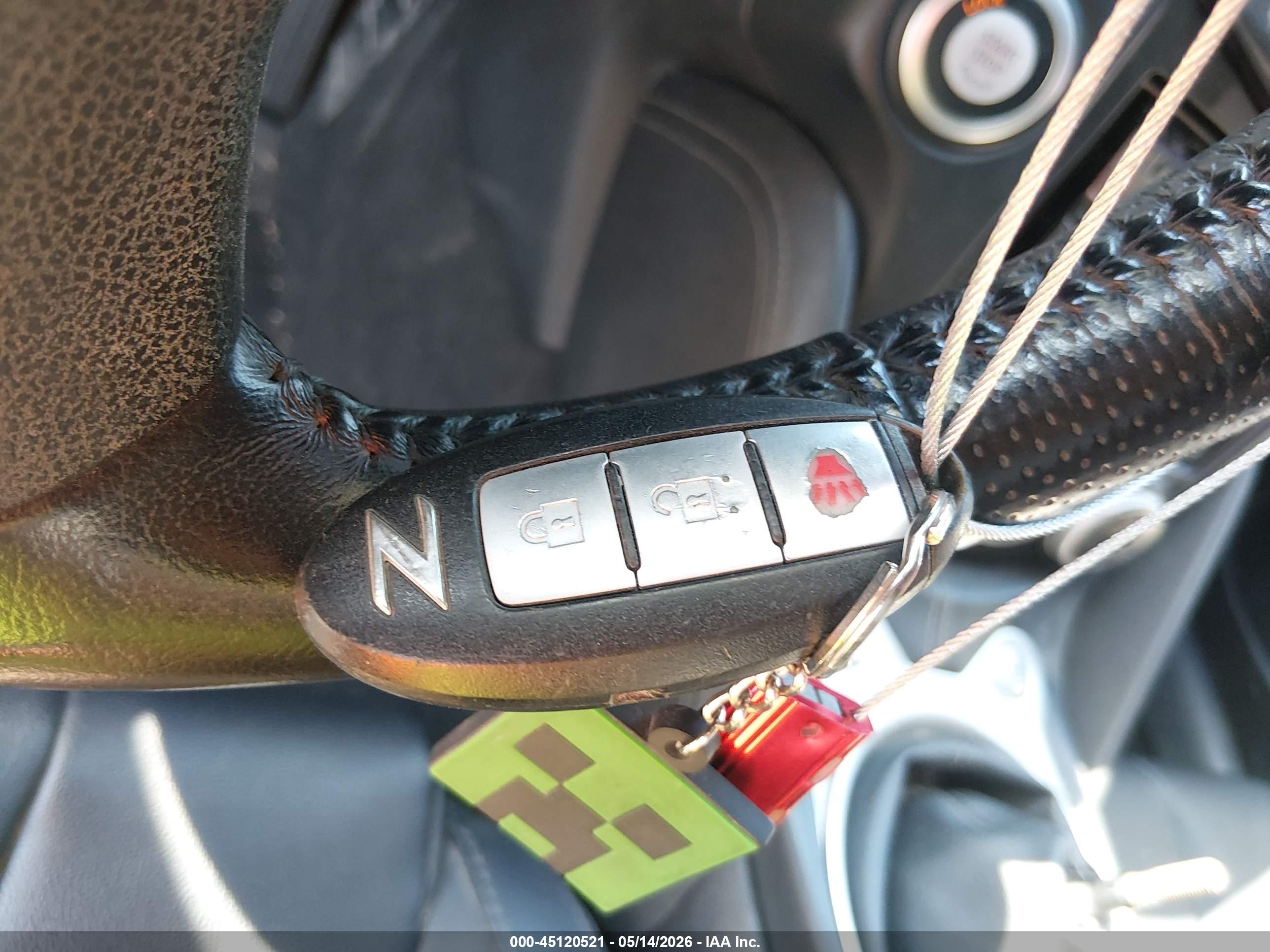 NISSAN 370Z image 11