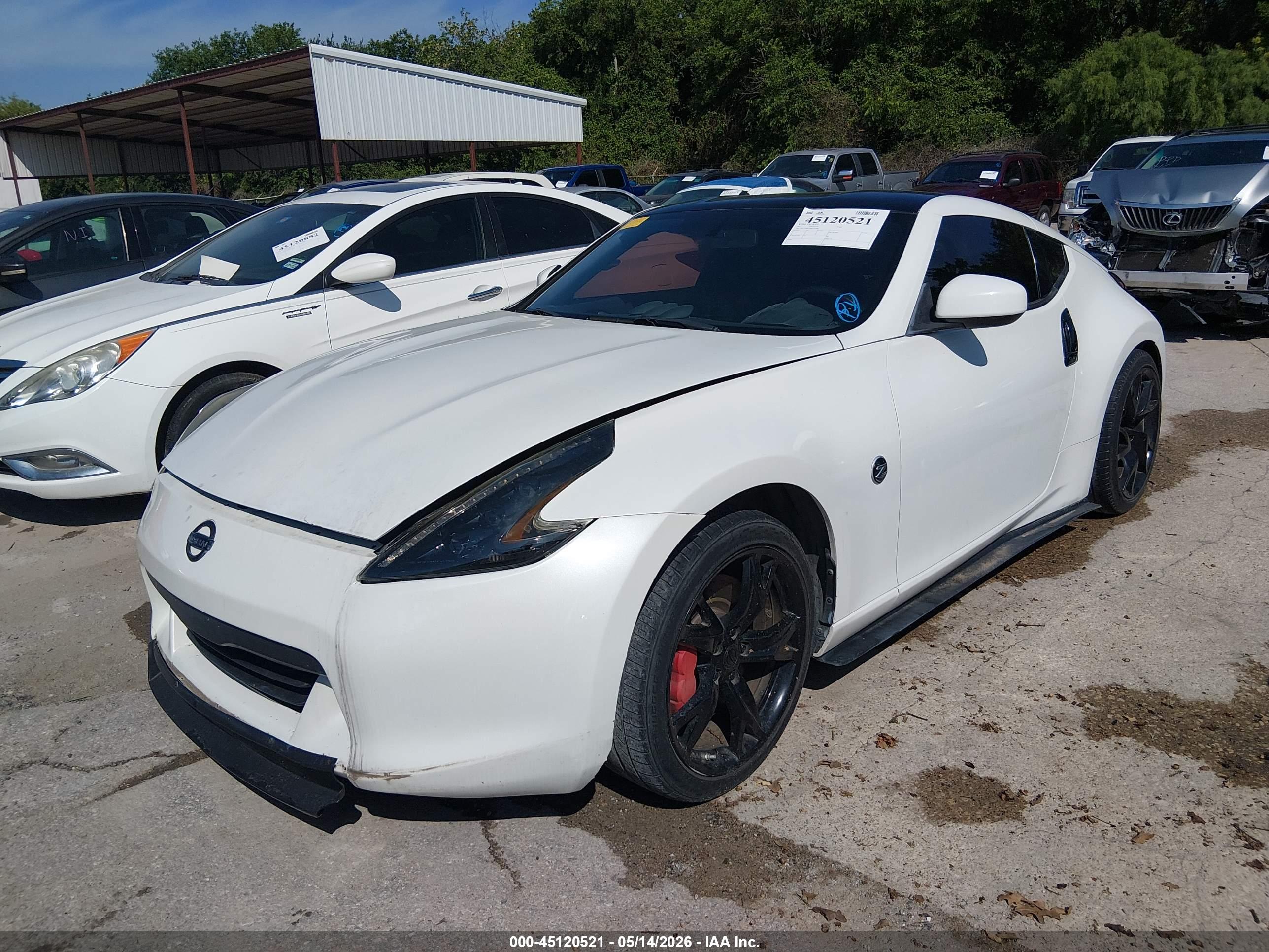 NISSAN 370Z image 2