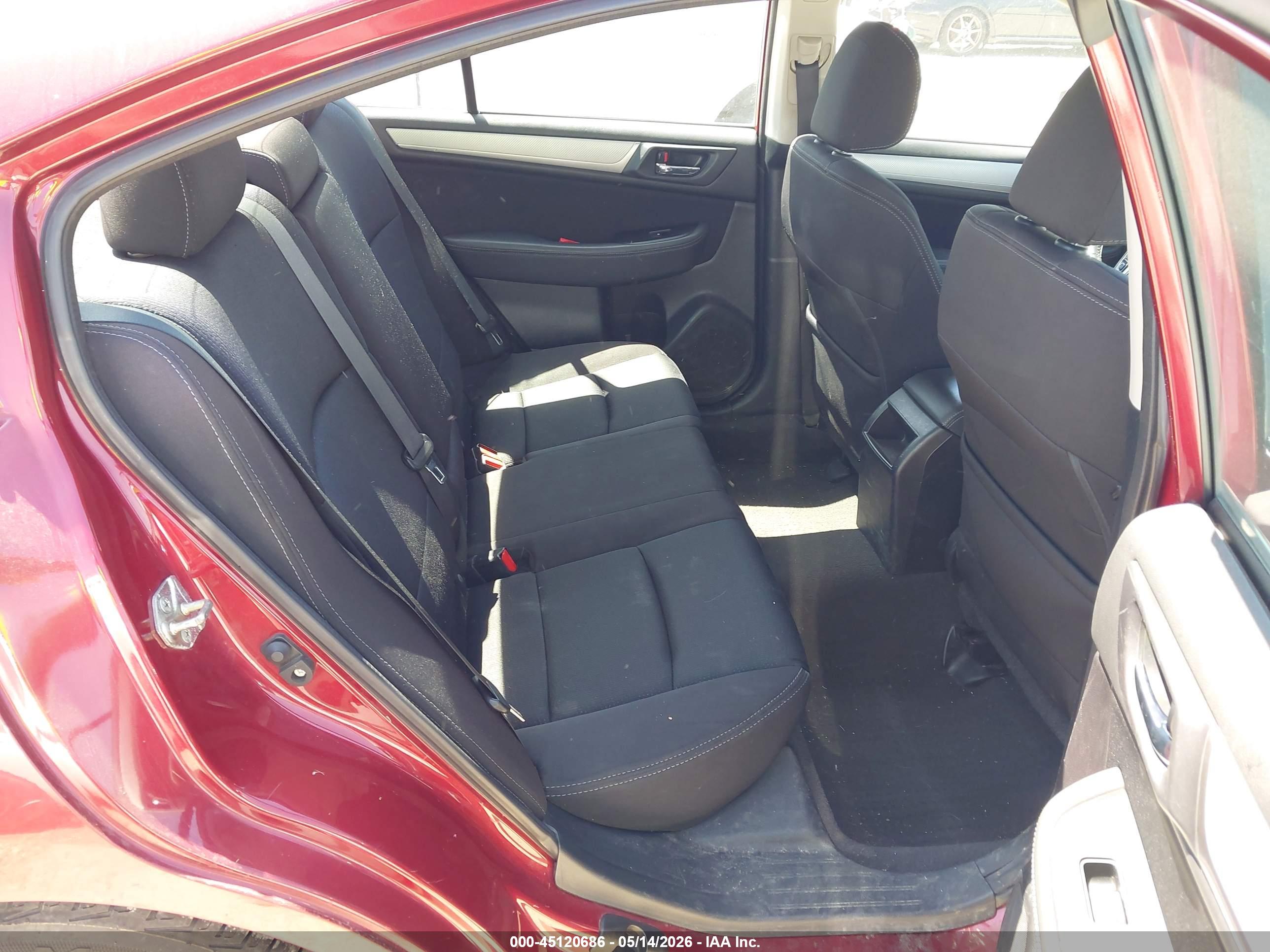 SUBARU LEGACY image 8