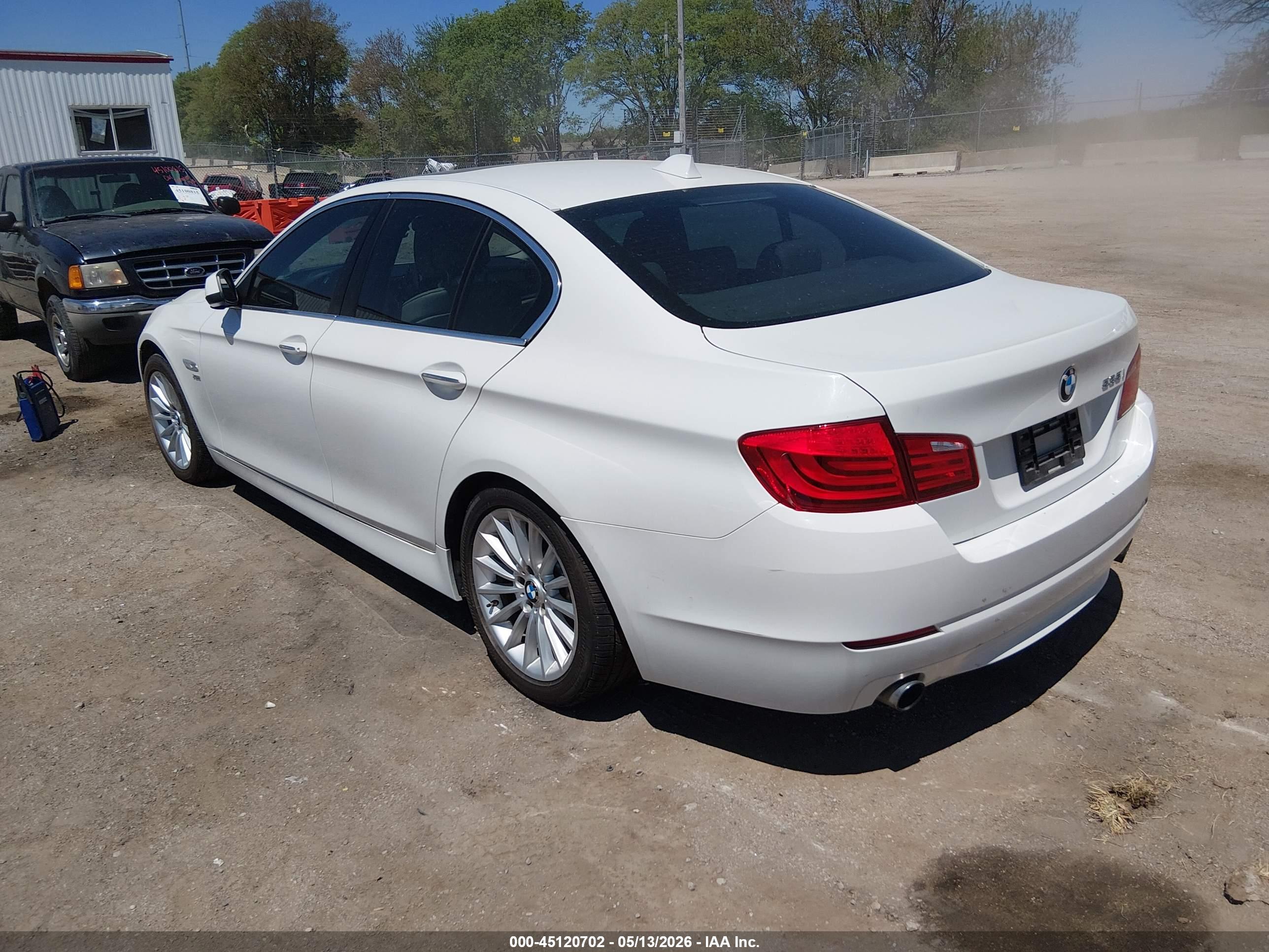 BMW 535I image 3
