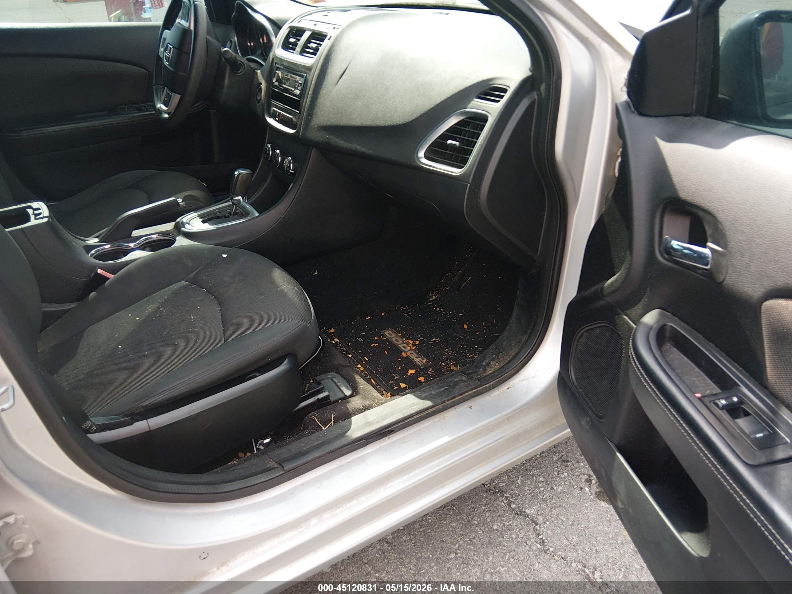 DODGE AVENGER image 5