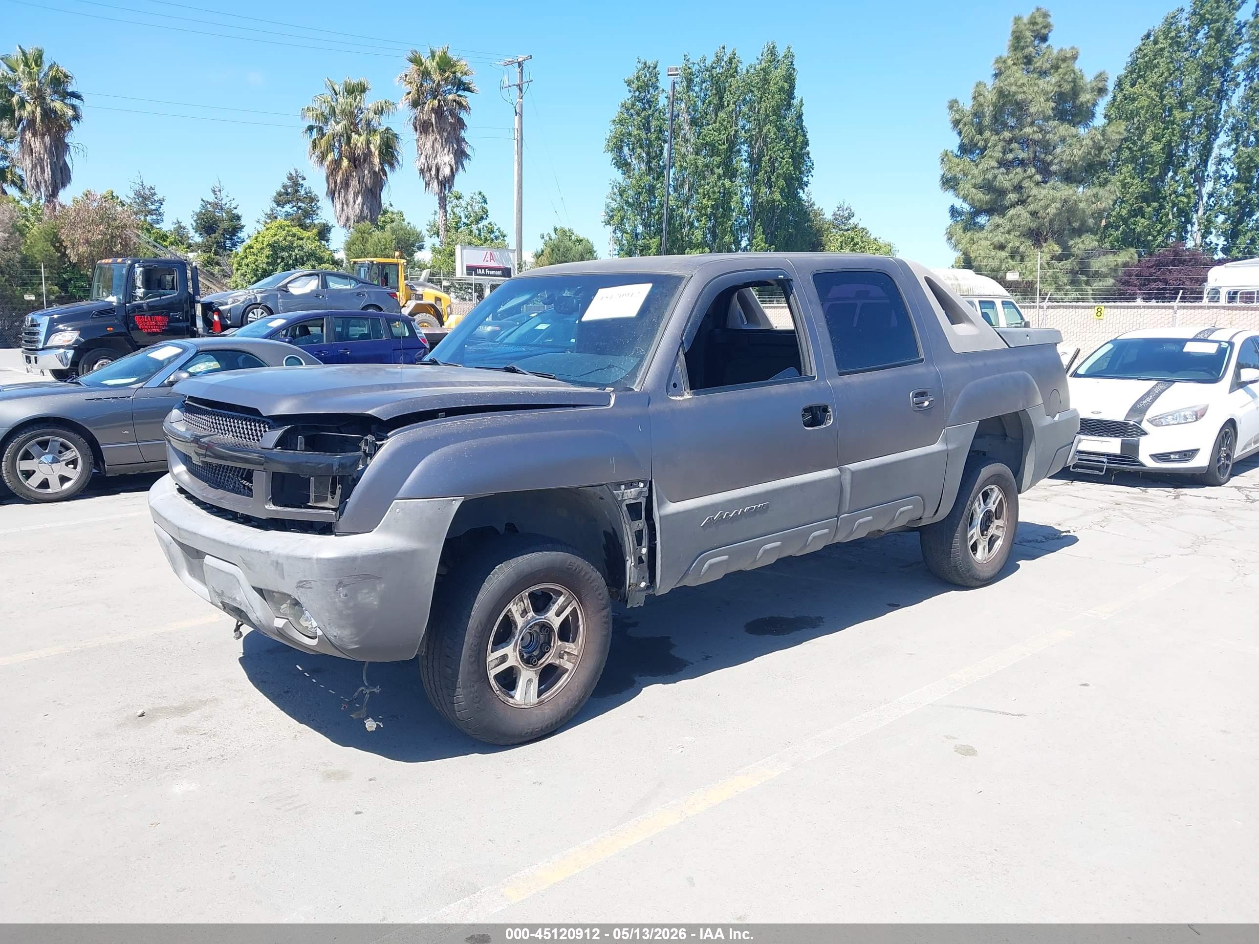 CHEVROLET AVALANCHE image 2