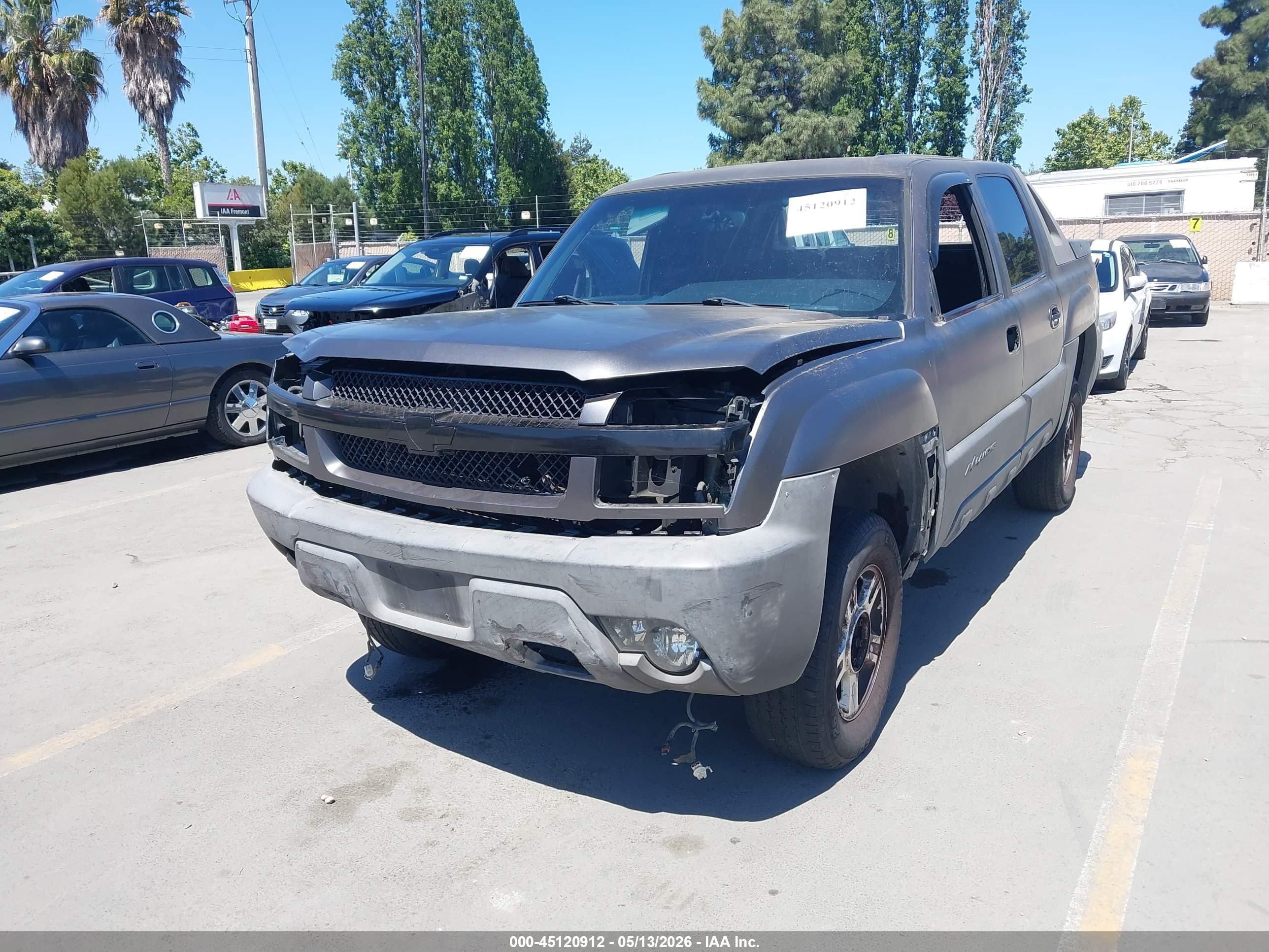 CHEVROLET AVALANCHE image 6