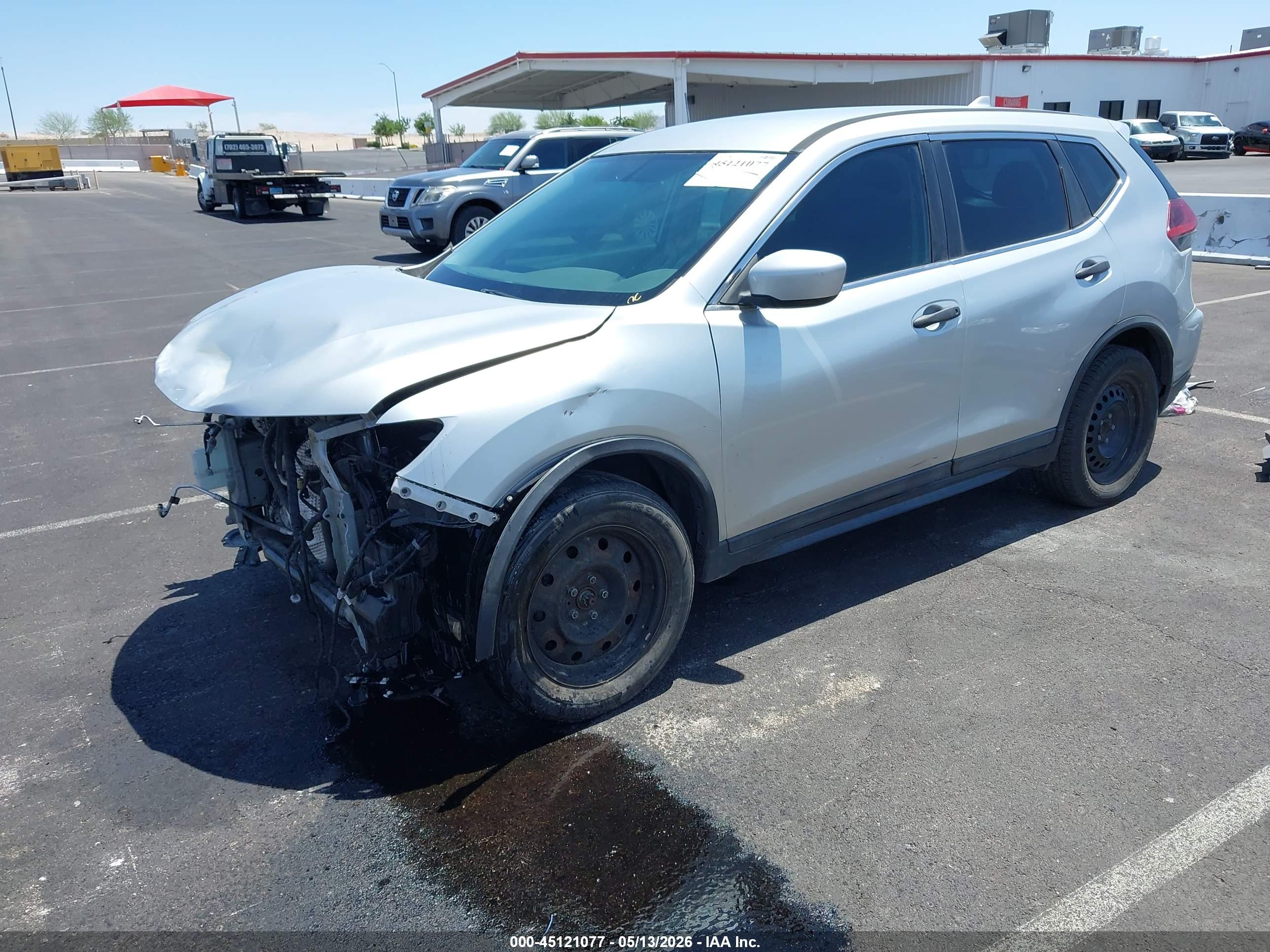 NISSAN ROGUE image 2
