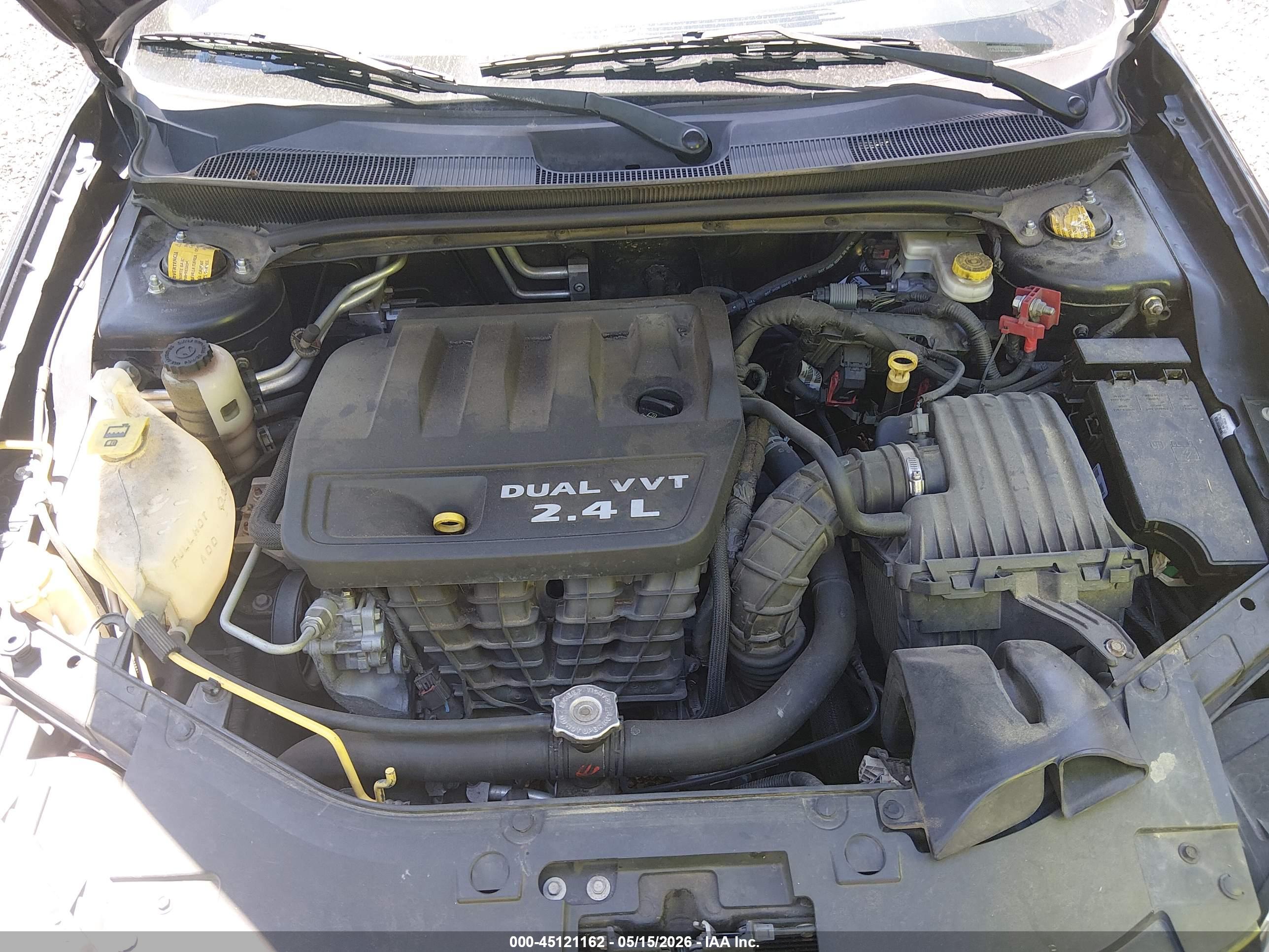 CHRYSLER 200 image 10