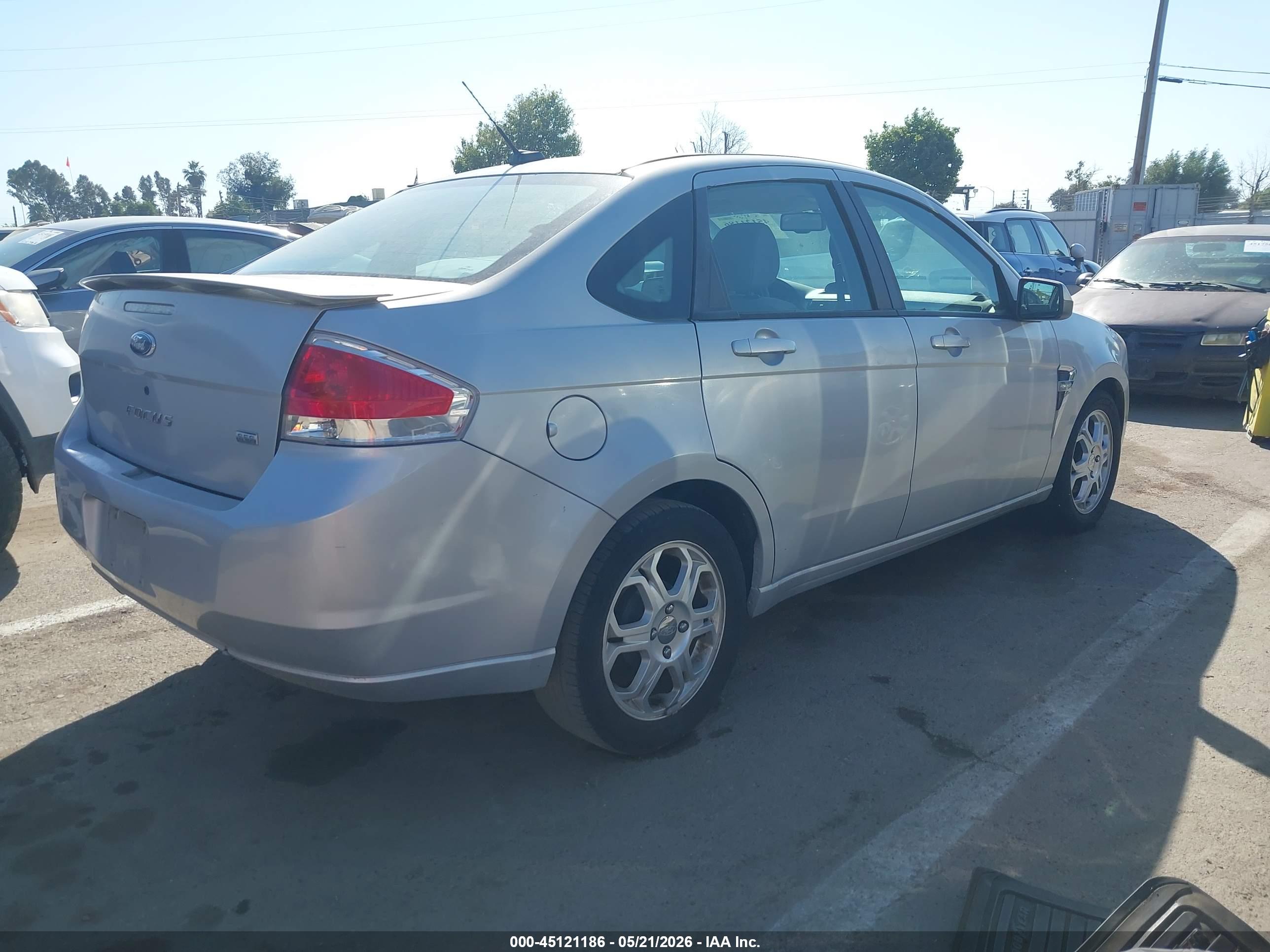 FORD FOCUS image 4