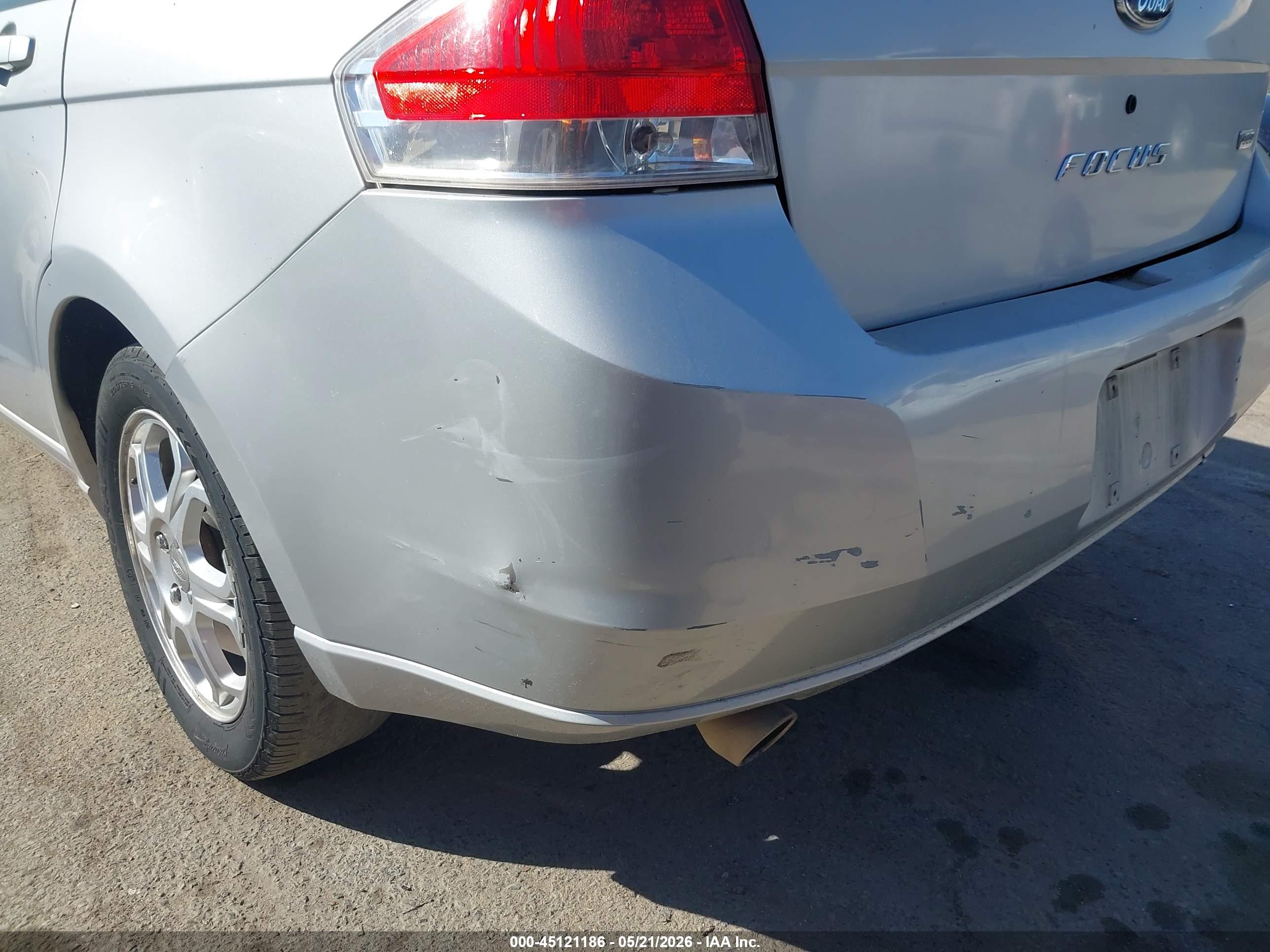 FORD FOCUS image 6