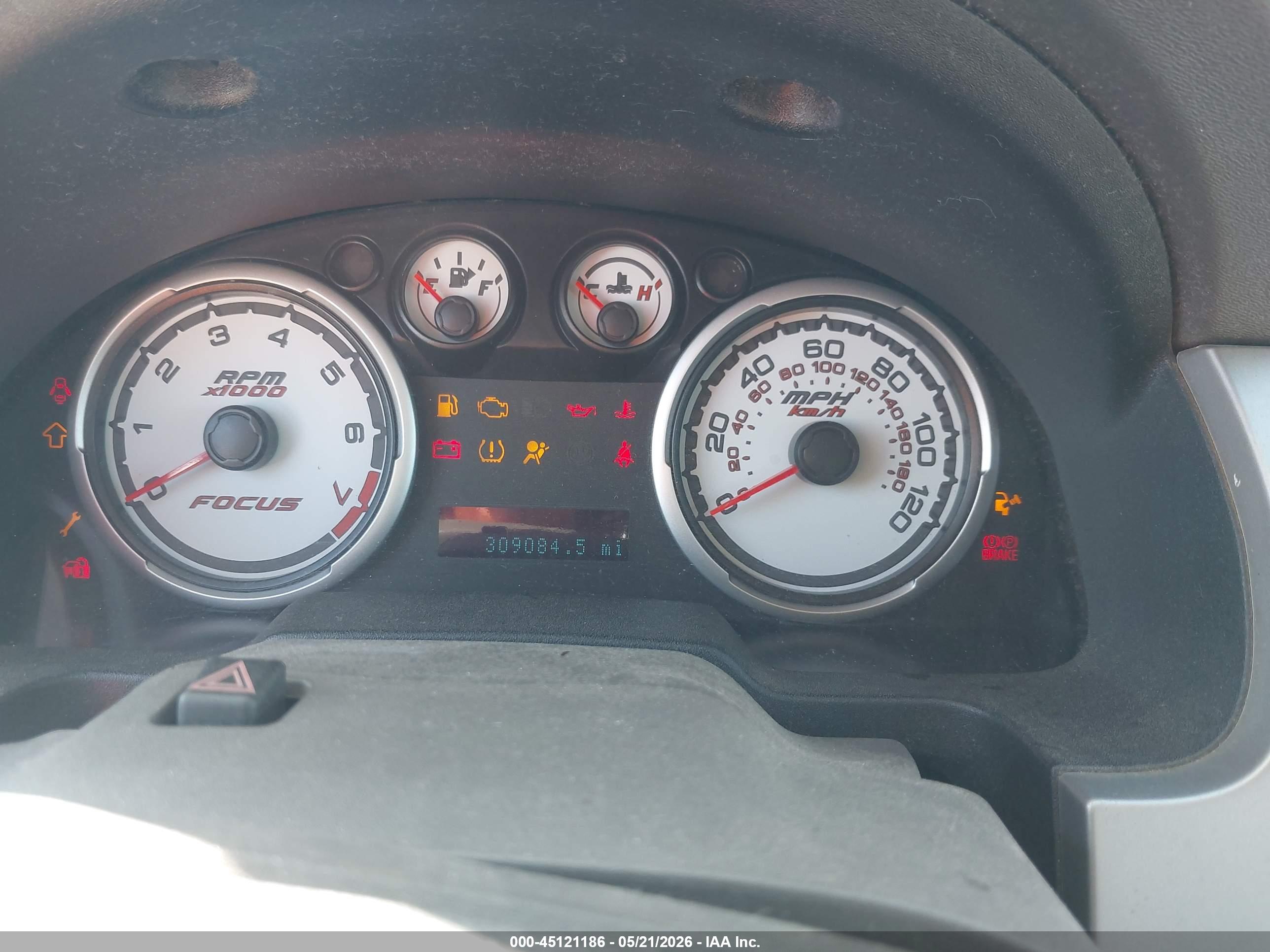 FORD FOCUS image 7