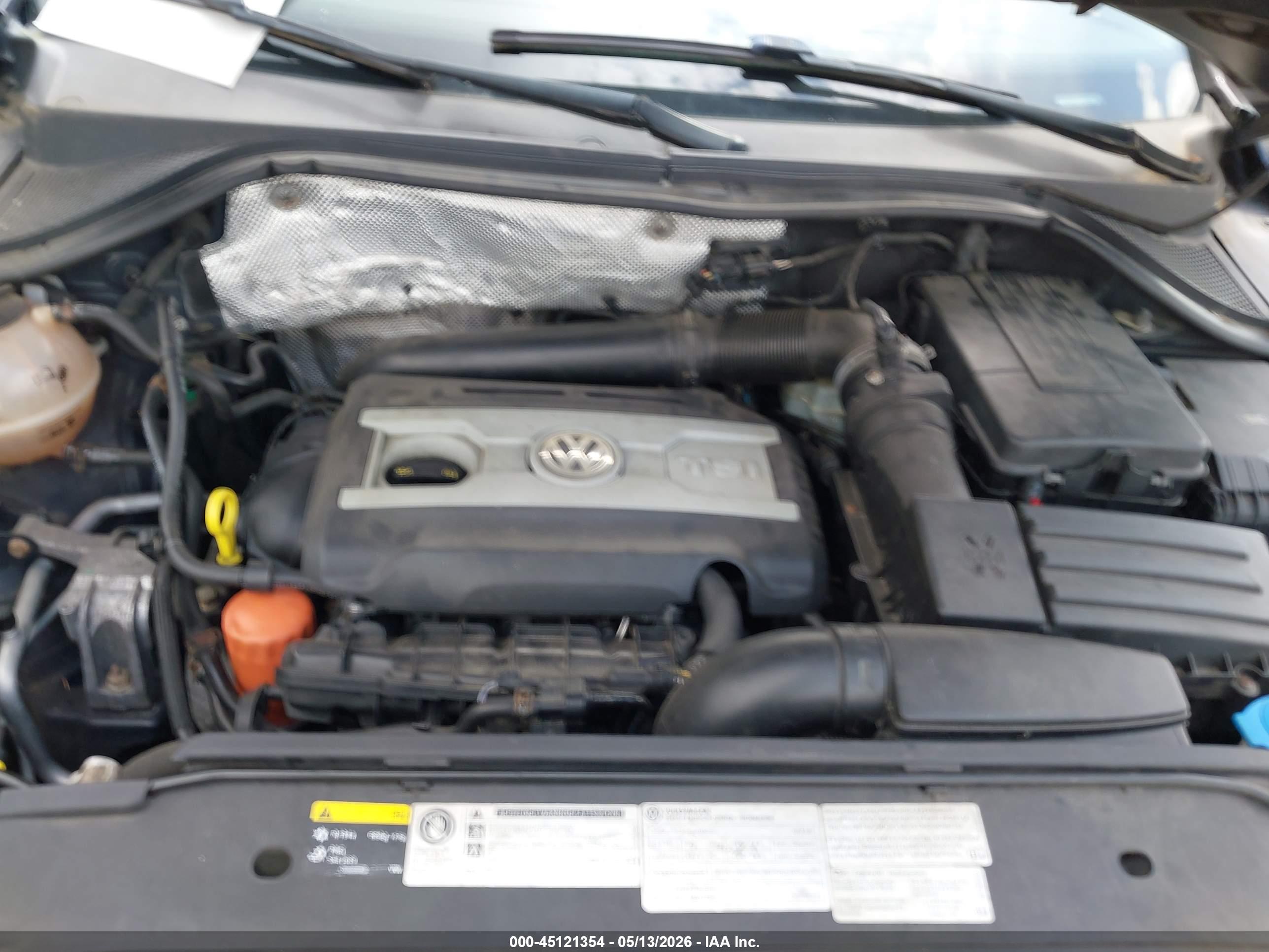 VOLKSWAGEN TIGUAN image 10