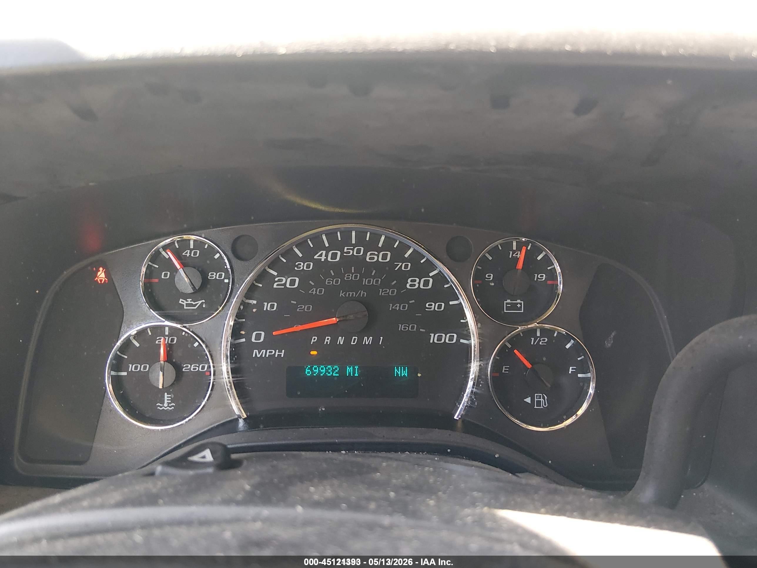 CHEVROLET EXPRESS image 7