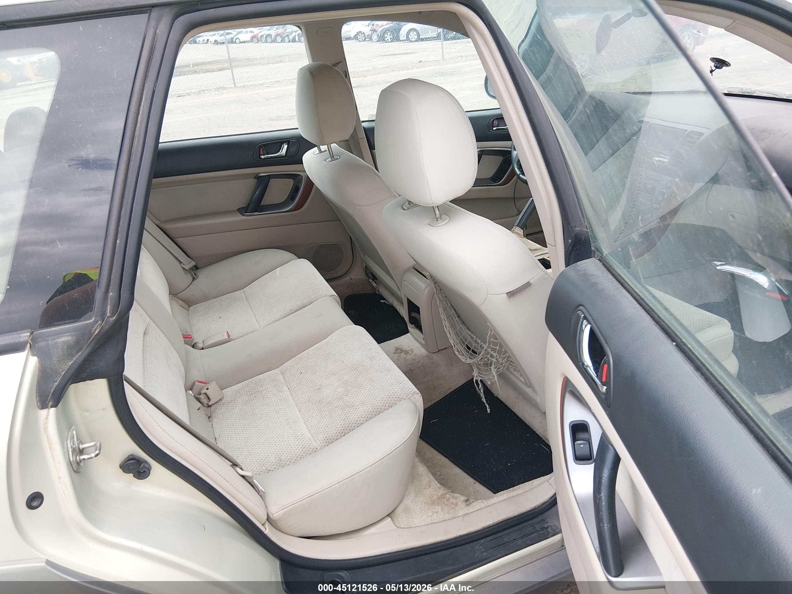 SUBARU OUTBACK image 8
