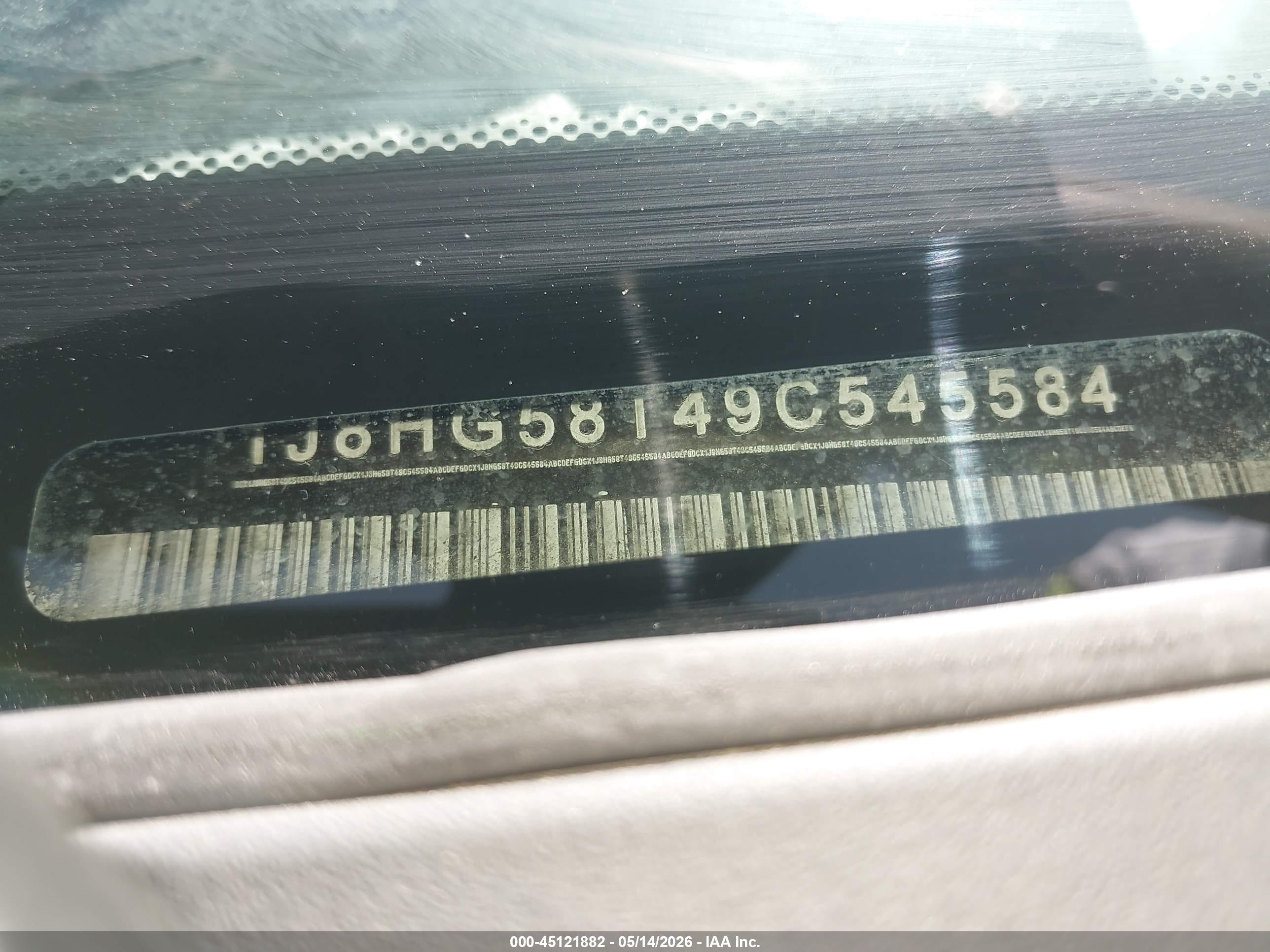 JEEP COMMANDER image 9