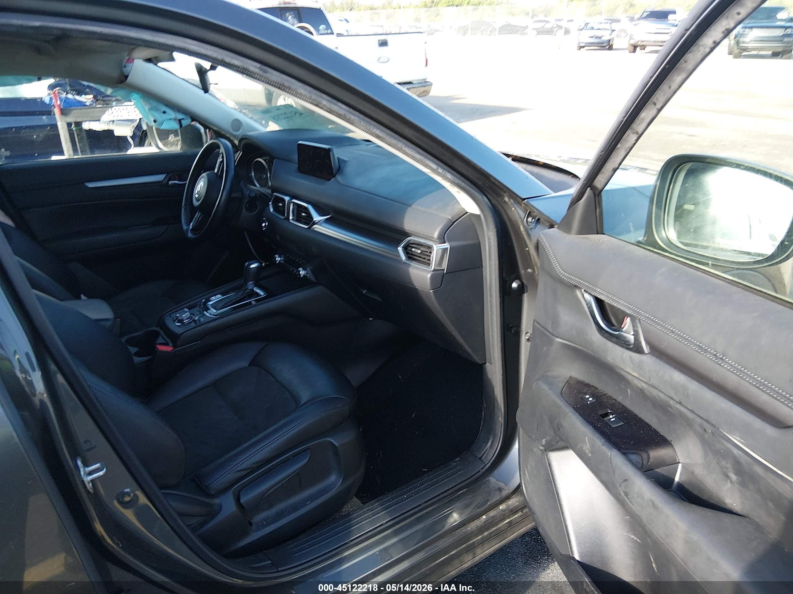 MAZDA CX-5 image 5