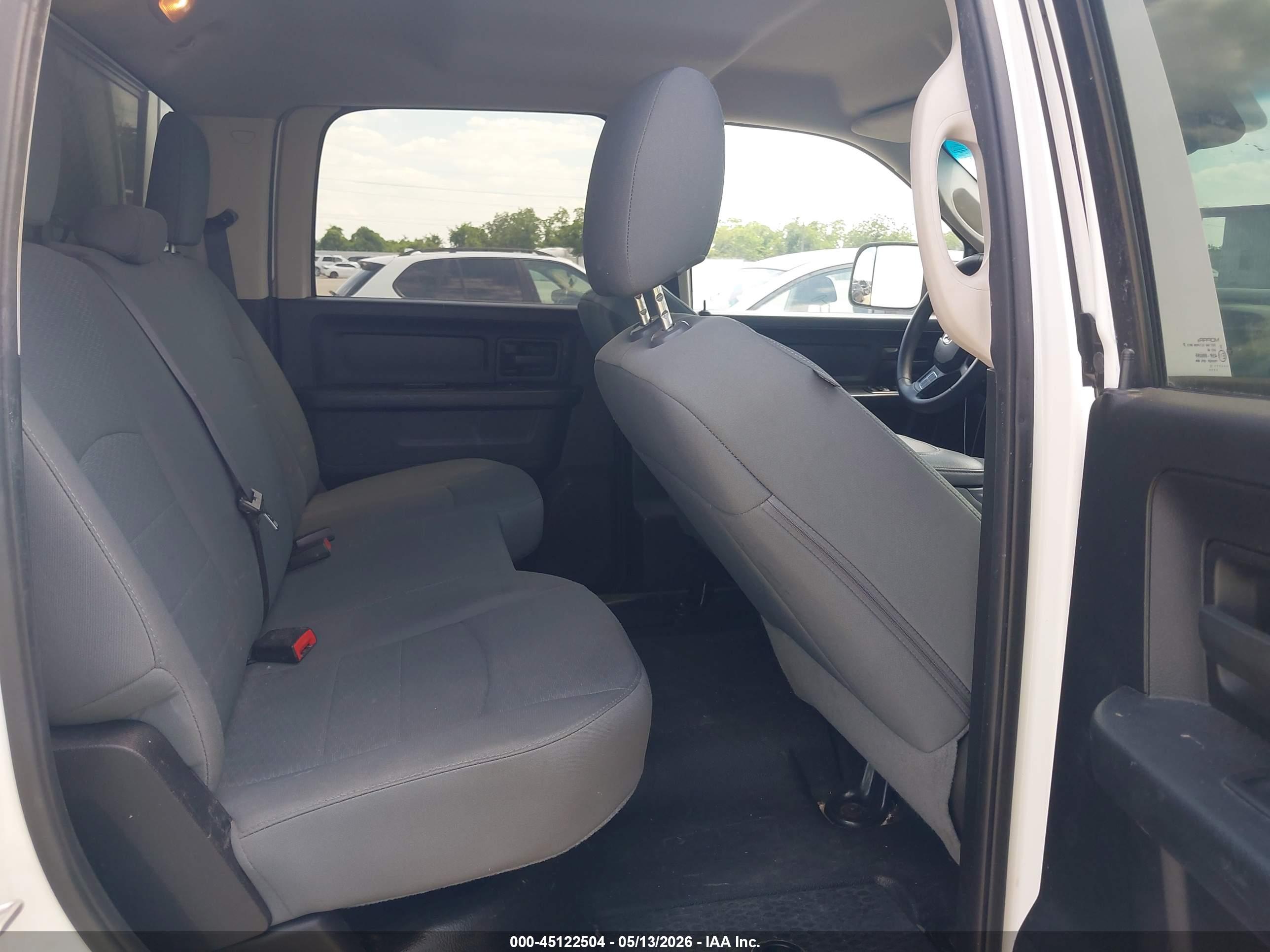 RAM 3500 image 8