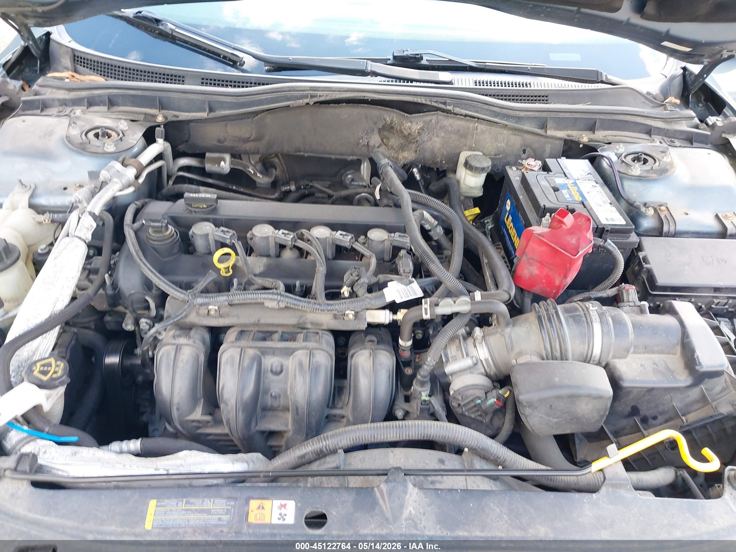 FORD FUSION image 10
